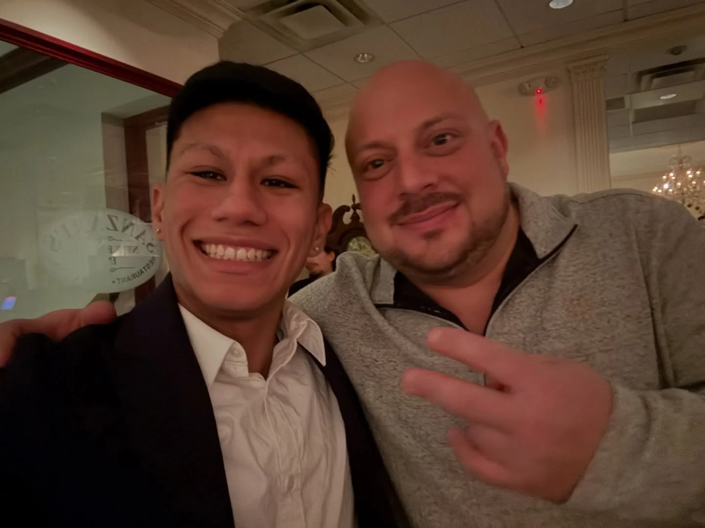 Great night, great people! 🎉📸
Big thanks to John, CEO of CMS Solutions USA, for having us celebrate your holiday party. DJ Malik kept the energy high all night &mdash; we&rsquo;re grateful to be part of it! 

#HolidayParty #HolidayPartyDJ #CMSoluti