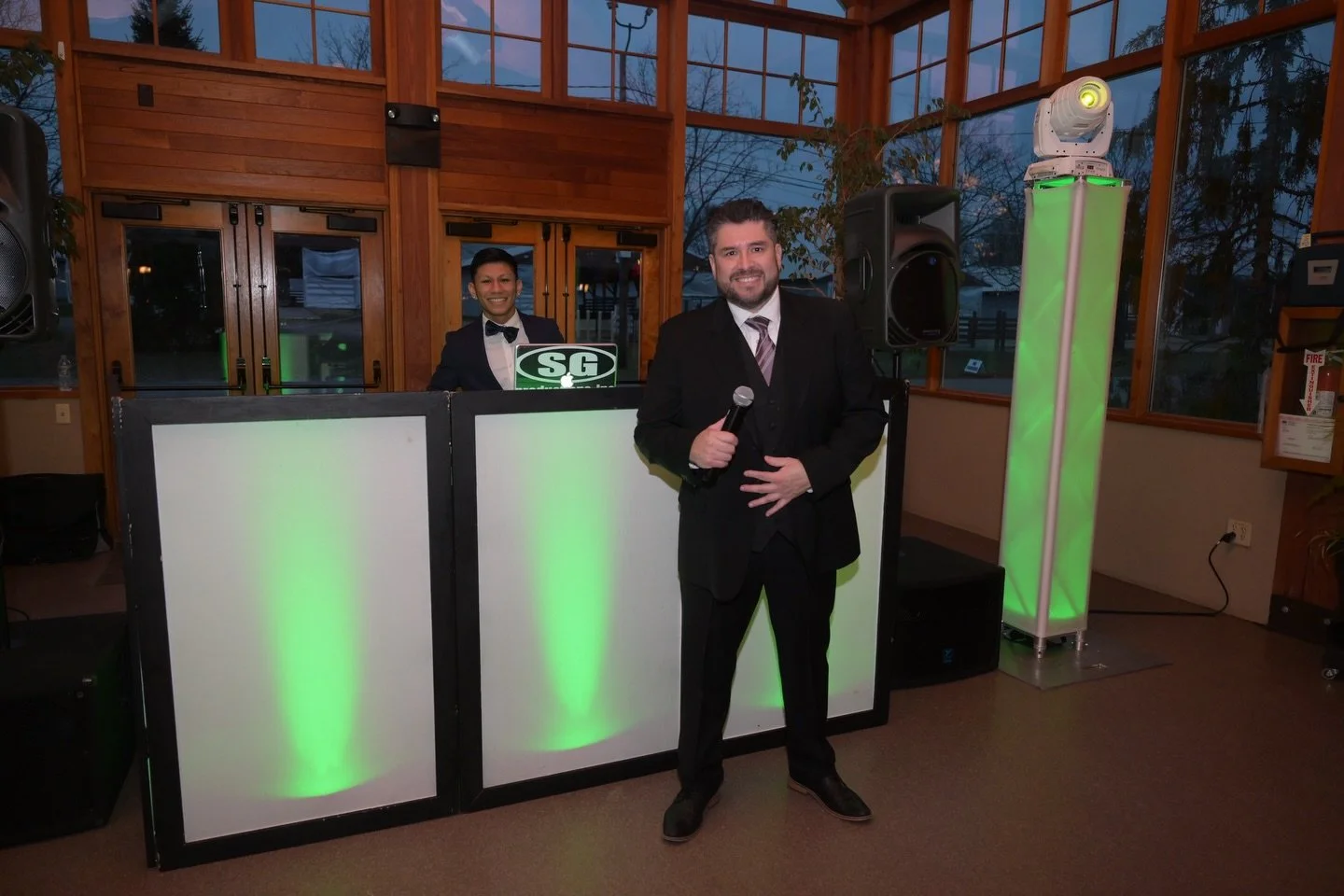 Ready to bring the energy tonight 🎧✨

MC Steve &amp; DJ Malik locked in and set up at The Conservatory&mdash;gearing up for an unforgettable wedding celebration 💍

From the first introduction to the last song, we&rsquo;ve got every moment covered ?