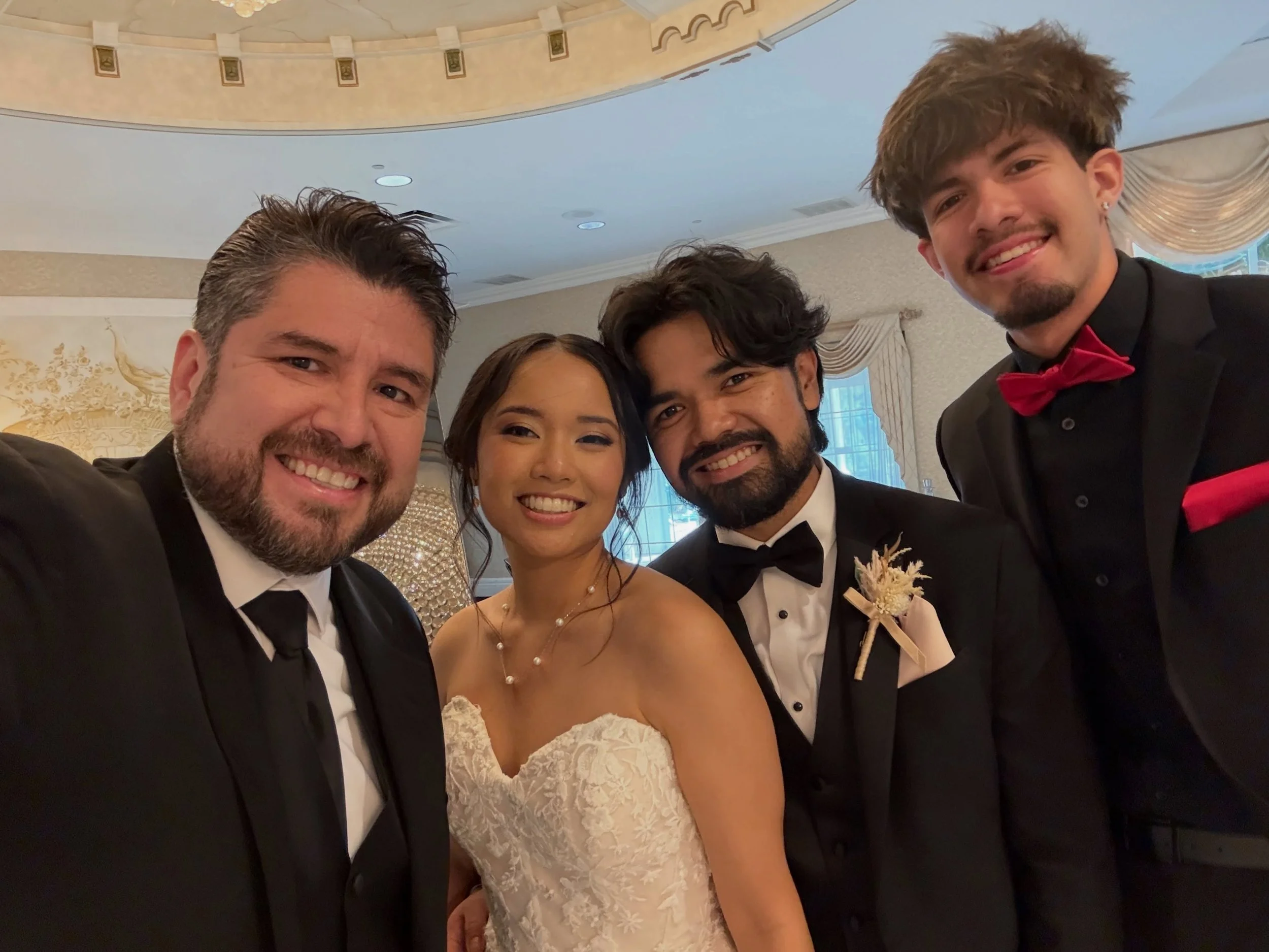 A perfect selfie with the newlyweds, Lizel &amp; Ger, on their wedding day! 📸❤️

DJs Steve and Nick had an amazing time celebrating with you both. Congratulations on your marriage, and thank you for letting us be part of such a beautiful day! Wishin