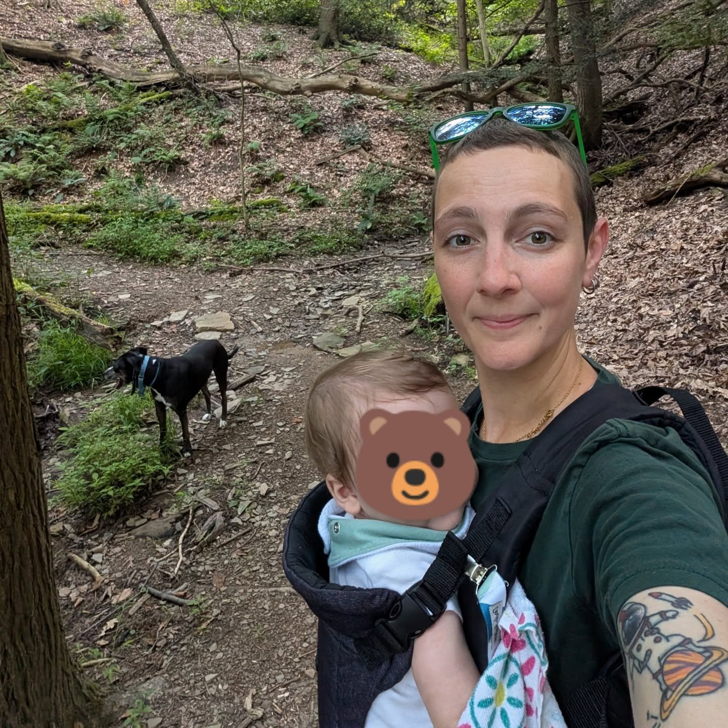 I don't think I've ever done a post to introduce myself. So...
WHO AM I?
🍀My name is Patrizia and moved to the USA in 2016. I'm from a small town in the South of Italy and grew up between the Adriatic sea and the Mediterranean countryside.
🦋 I have