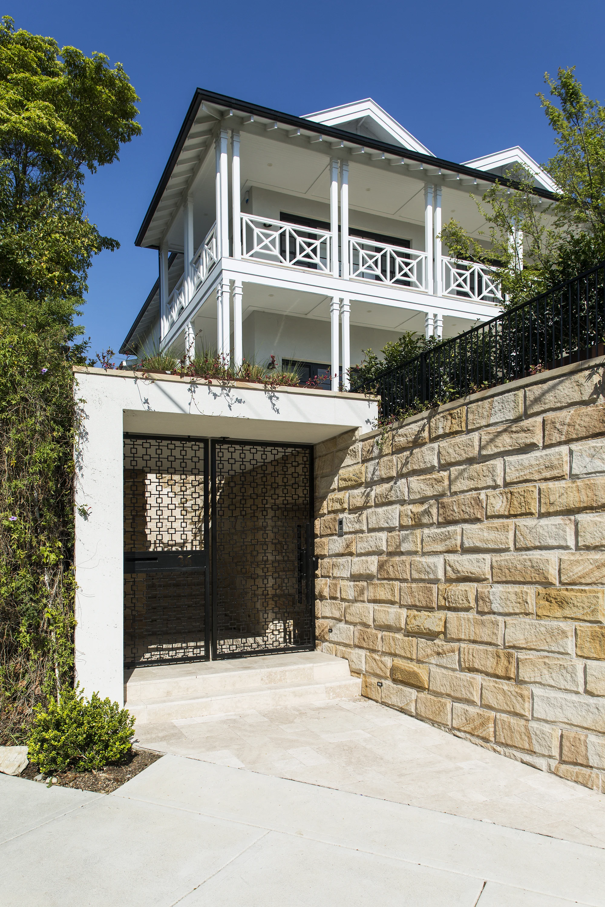 Wentworth Vaucluse Entry 2.jpg