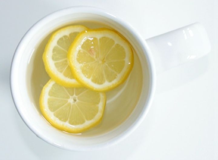 lemon water.jpg
