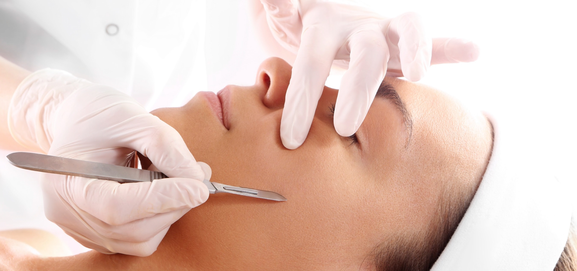 dermaplane-edited.jpg