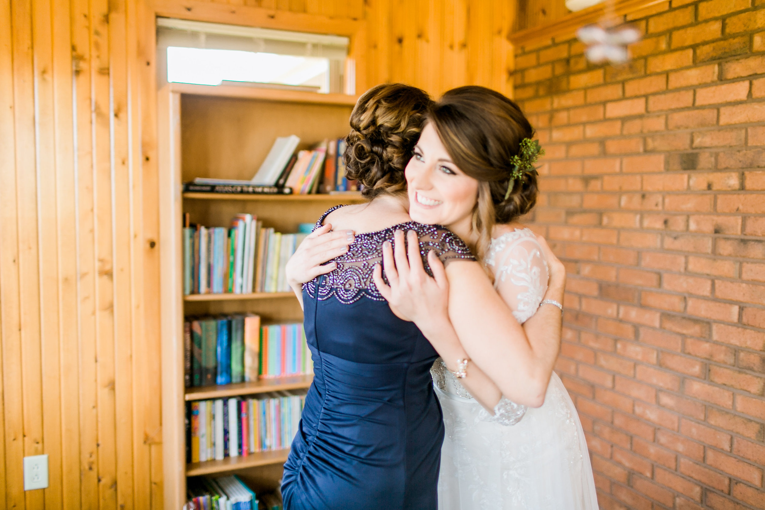 MissouriRusticWedding_StLouisWeddingPhotographer_AliciaDan_CatherineRhodesPhotography-665-Edit.jpg