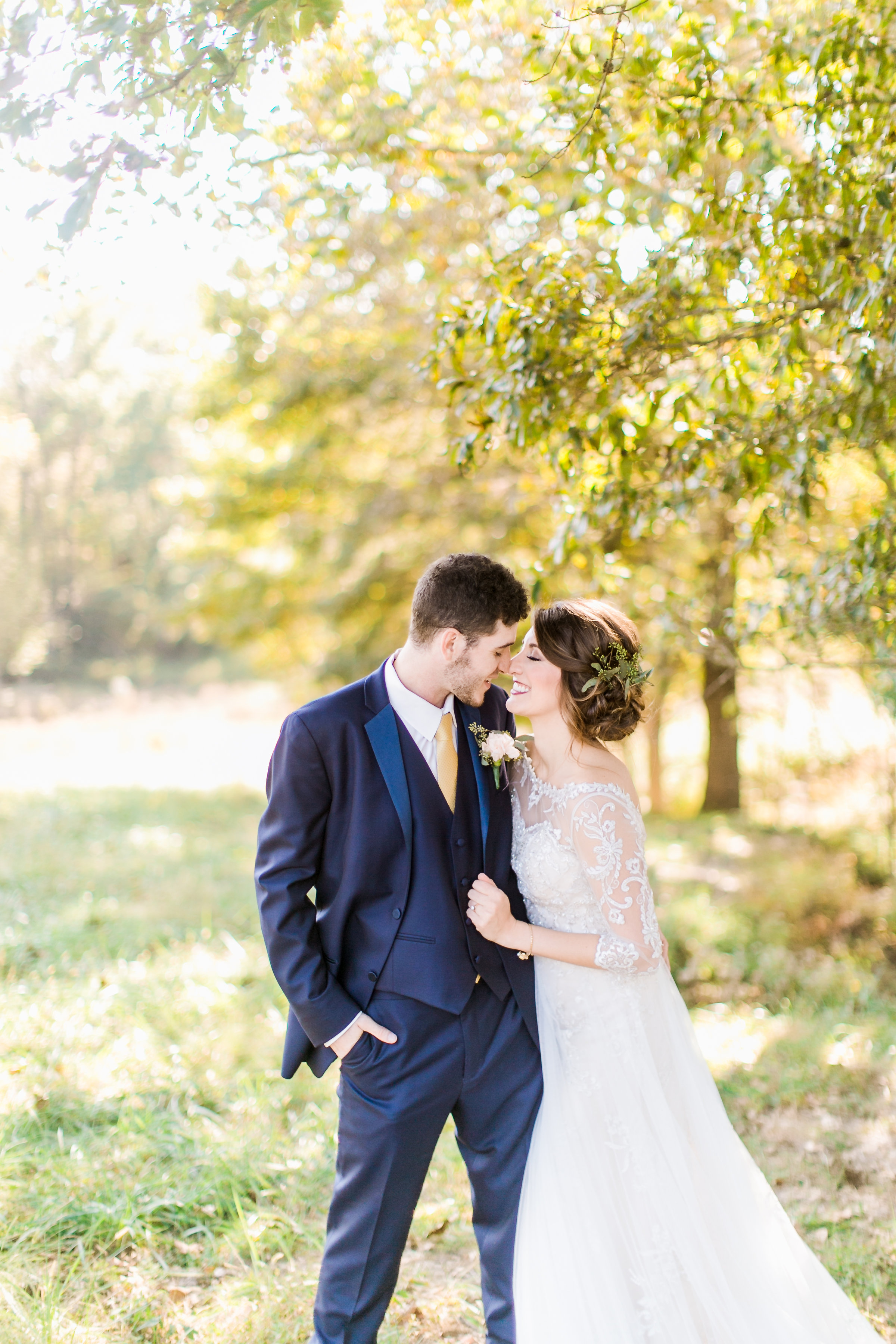 MissouriRusticWedding_StLouisWeddingPhotographer_AliciaDan_CatherineRhodesPhotography-1696-Edit.jpg