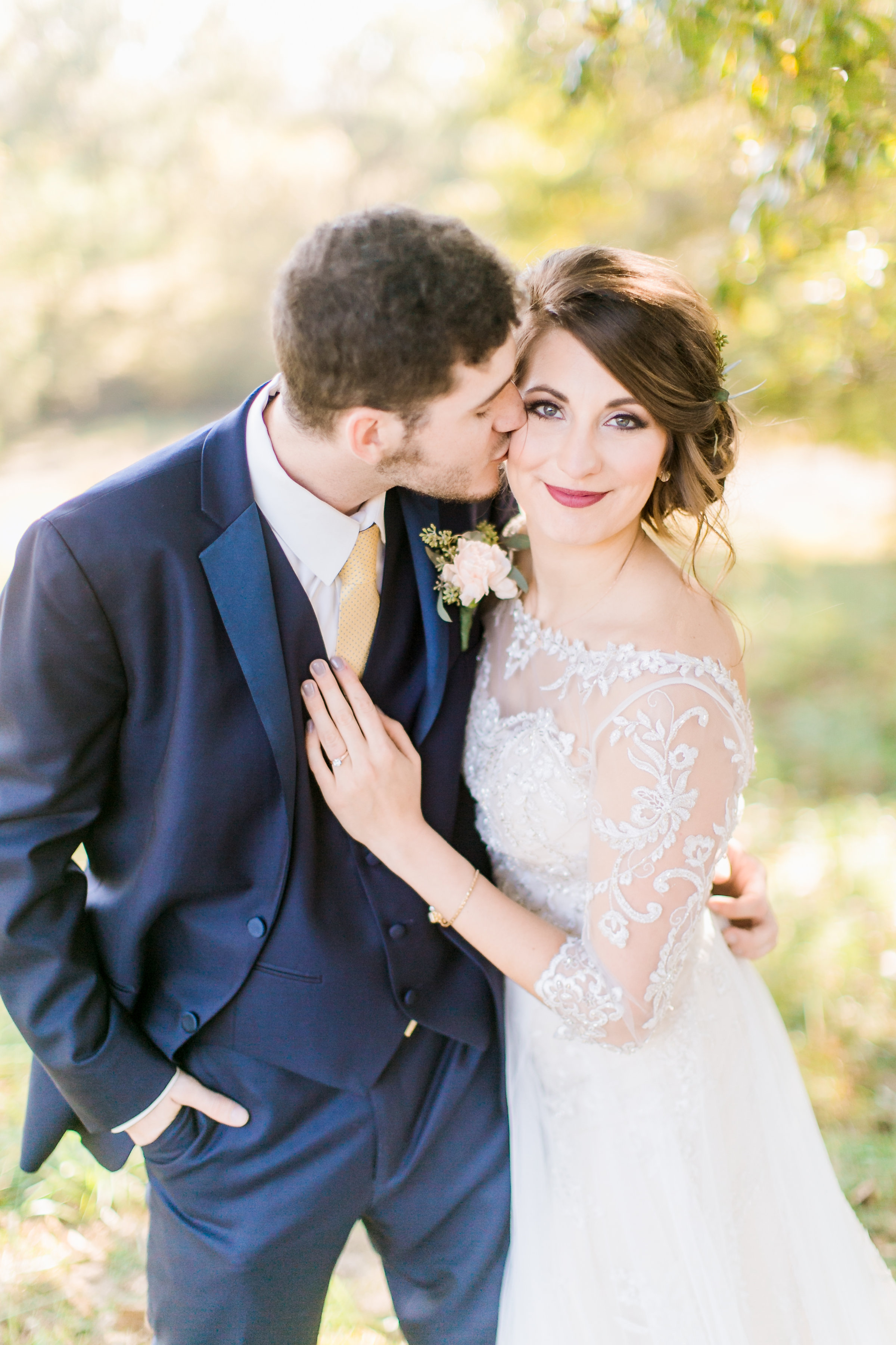 MissouriRusticWedding_StLouisWeddingPhotographer_AliciaDan_CatherineRhodesPhotography-1718-Edit.jpg