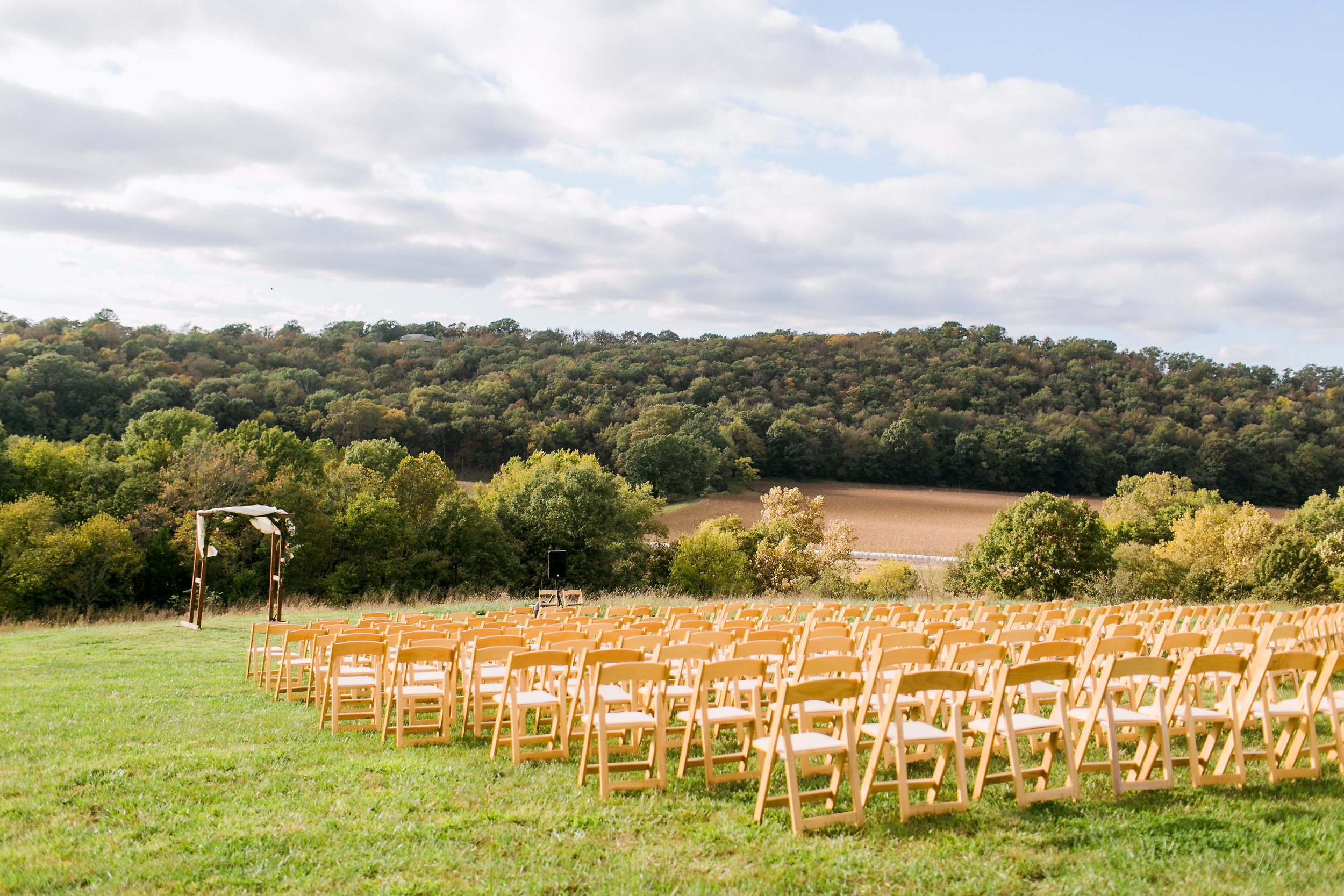 MissouriRusticWedding_StLouisWeddingPhotographer_AliciaDan_CatherineRhodesPhotography-2588-Edit.jpg