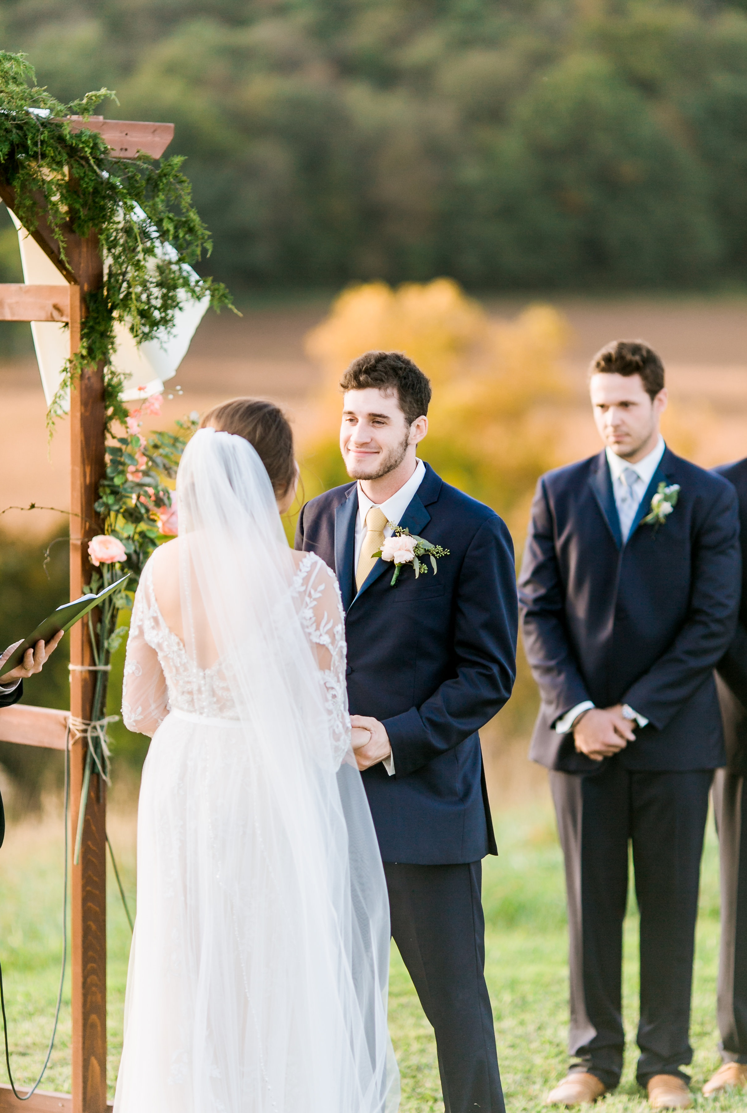 MissouriRusticWedding_StLouisWeddingPhotographer_AliciaDan_CatherineRhodesPhotography-3542-Edit.jpg