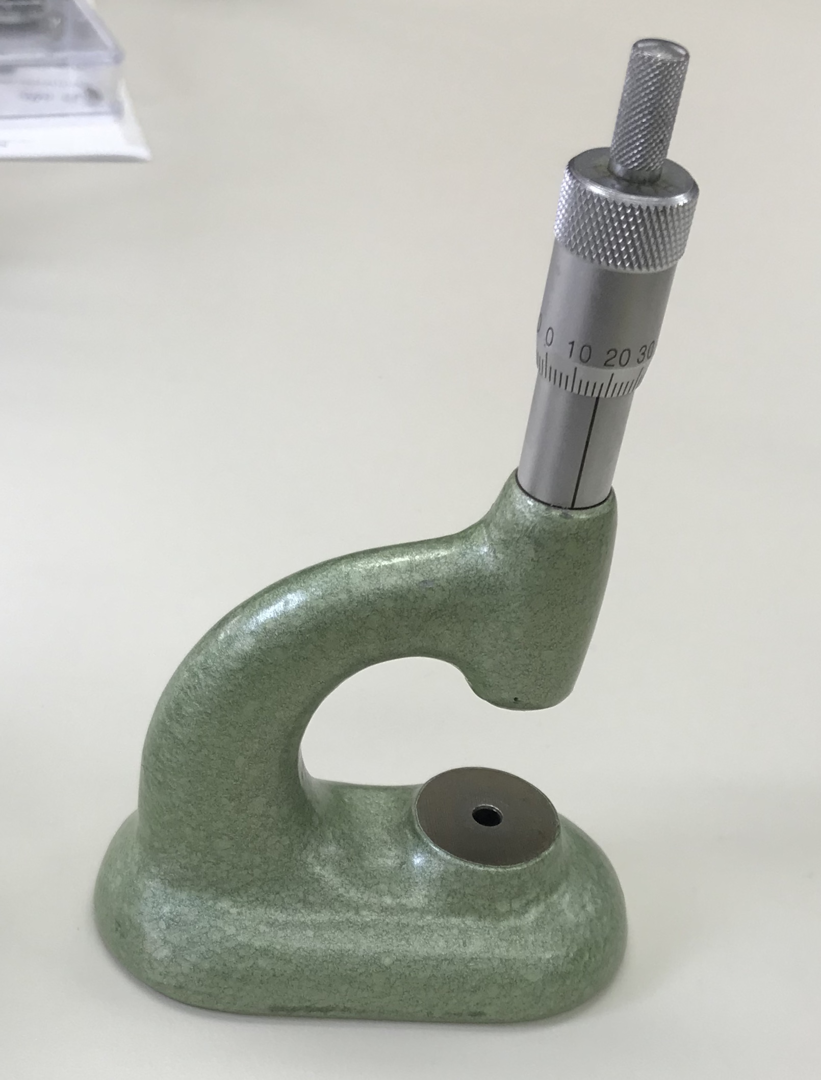 Horia Tool with Micrometric Knob
