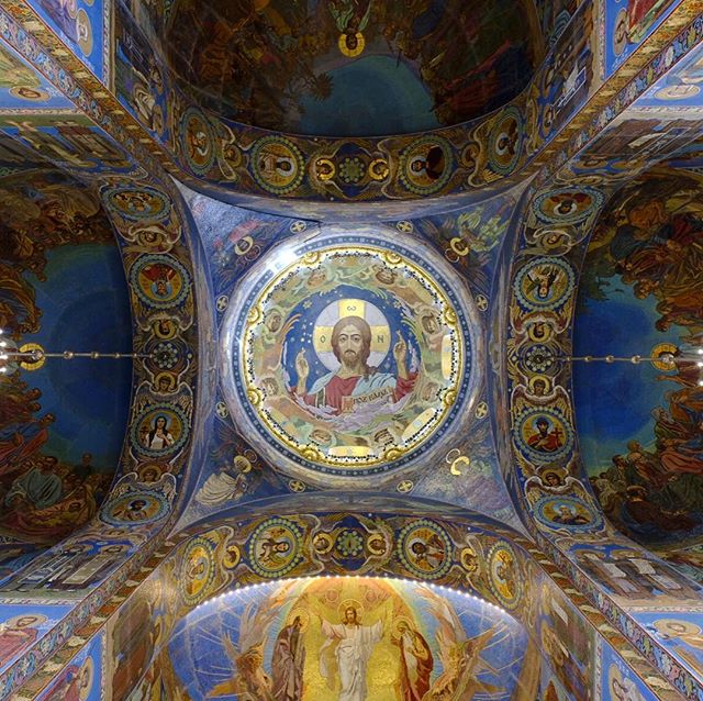 Mosaic Interior of the Church of the Savior on Spilled Blood
.
Visit the website @ www.palebluedotphoto.ca (link in profile)
.
#russia #stpetersburg #russia_pics #stpetersburgrussia #россия #nature #walk_on_russia #photorussia #природароссии #природа