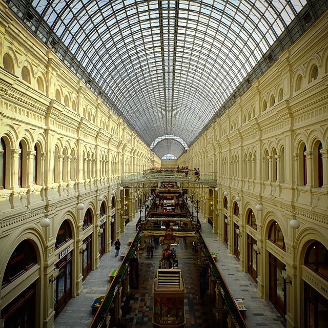 Gum Department Store
.
Visit the website @ www.palebluedotphoto.ca (link in profile)
.
#gummoscow #moscow #galleria #gummoscow⛪🏫🏢🏭🌺🌻🌼🌸🌹 #luxury #gummoscowrussia #russia #гуммосква #redsquare #москва #гум #цуммосква #подарокруководителю #подар