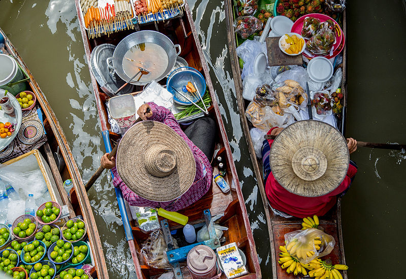 Floating_market_Thailand.jpg