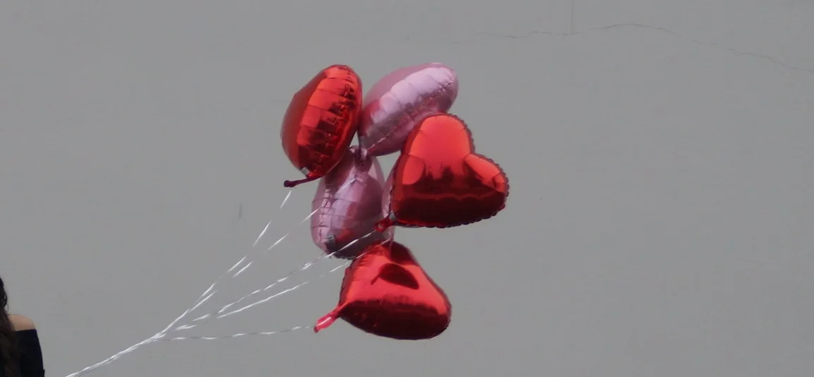 What to wear on Valentine's Day?