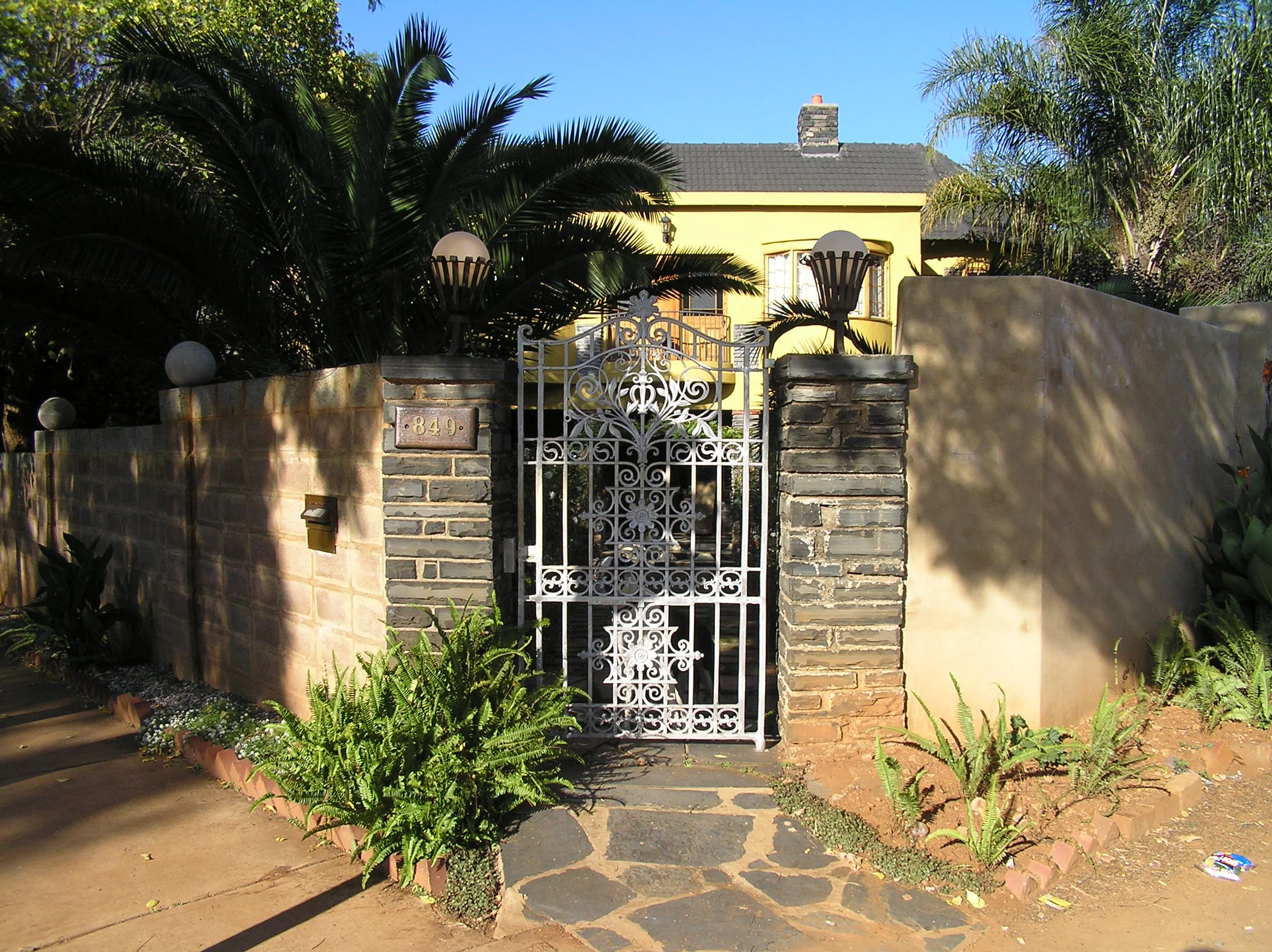 HG103 ext.single gate.JPG