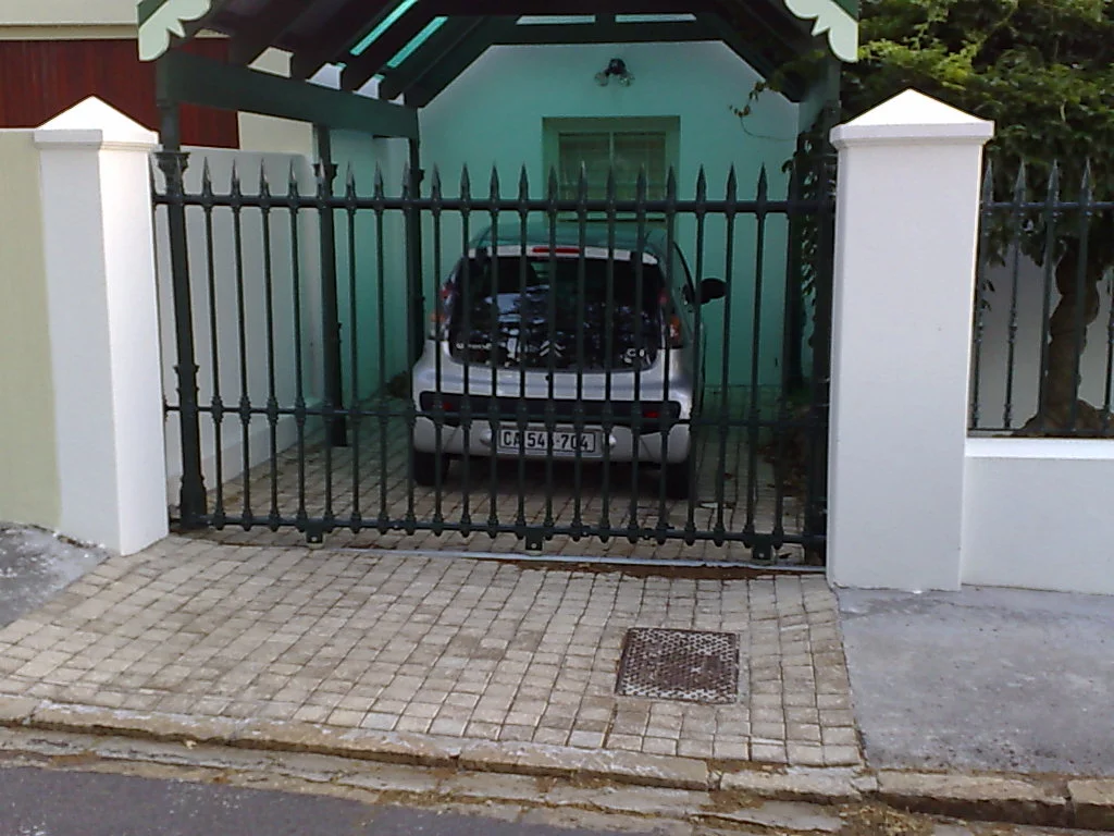 Driveway gate.jpg