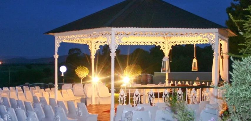 La Plume - Wedding - Gazebo.jpg