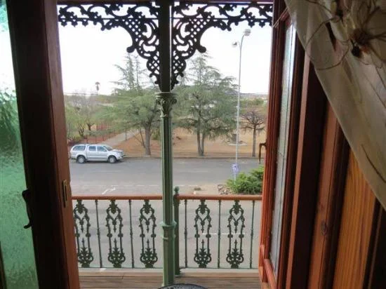 balcony-of-honeymoon 2.jpg