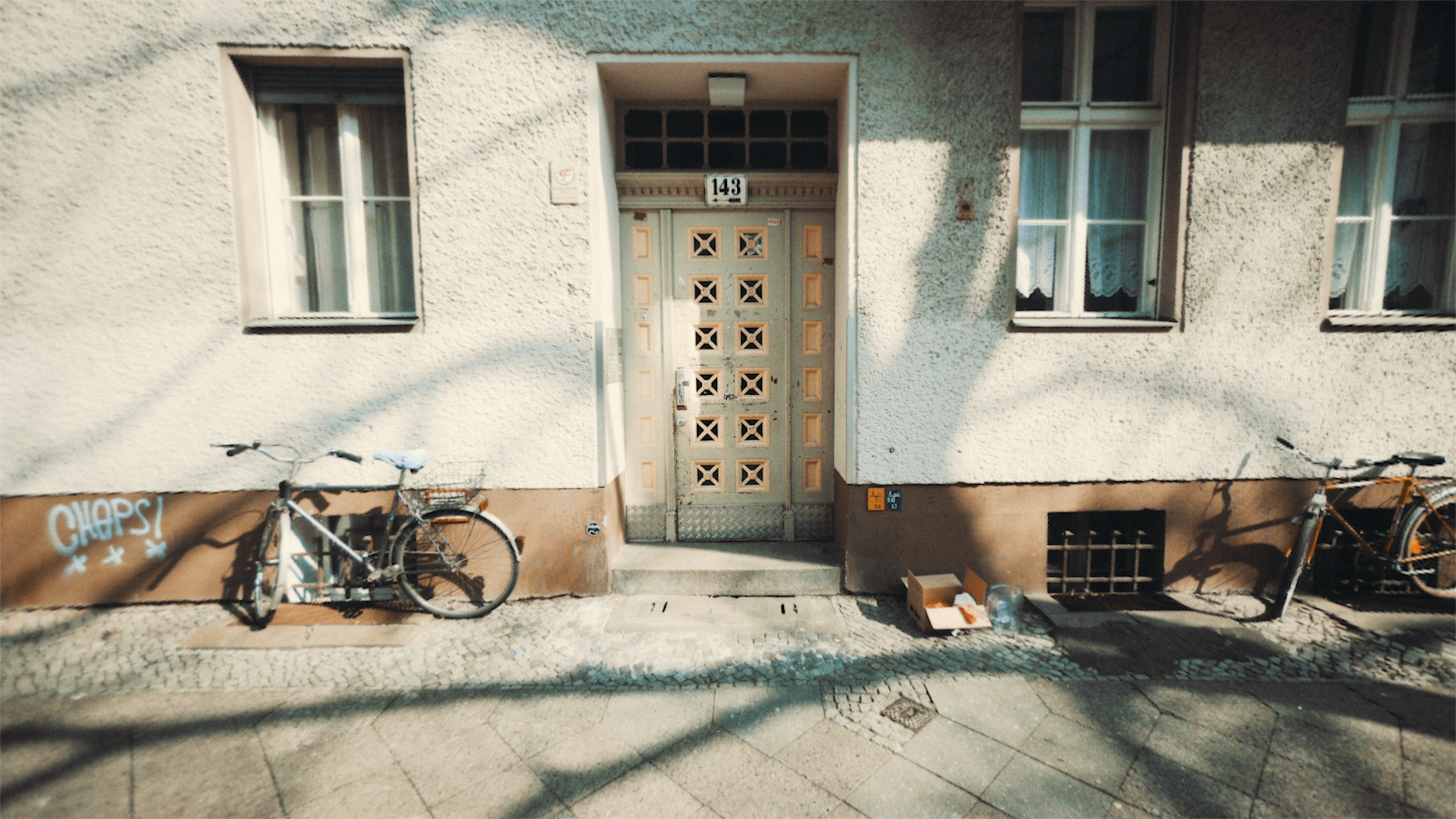 Doors of Berlin 180405-2.00_00_15_21.Still007.png