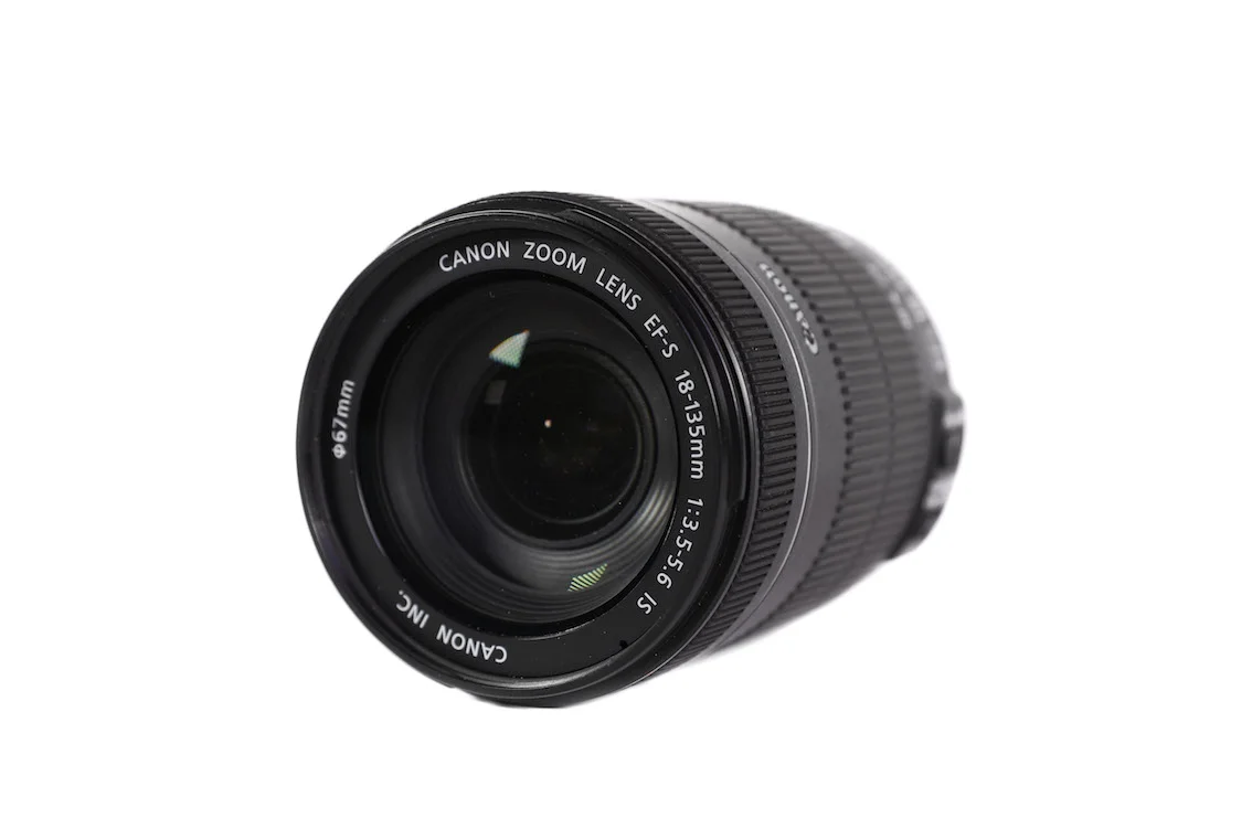 Canon EF-S 18-135mm F3.5-5.6 IS Lens Hire - £20/Day or £60/Week