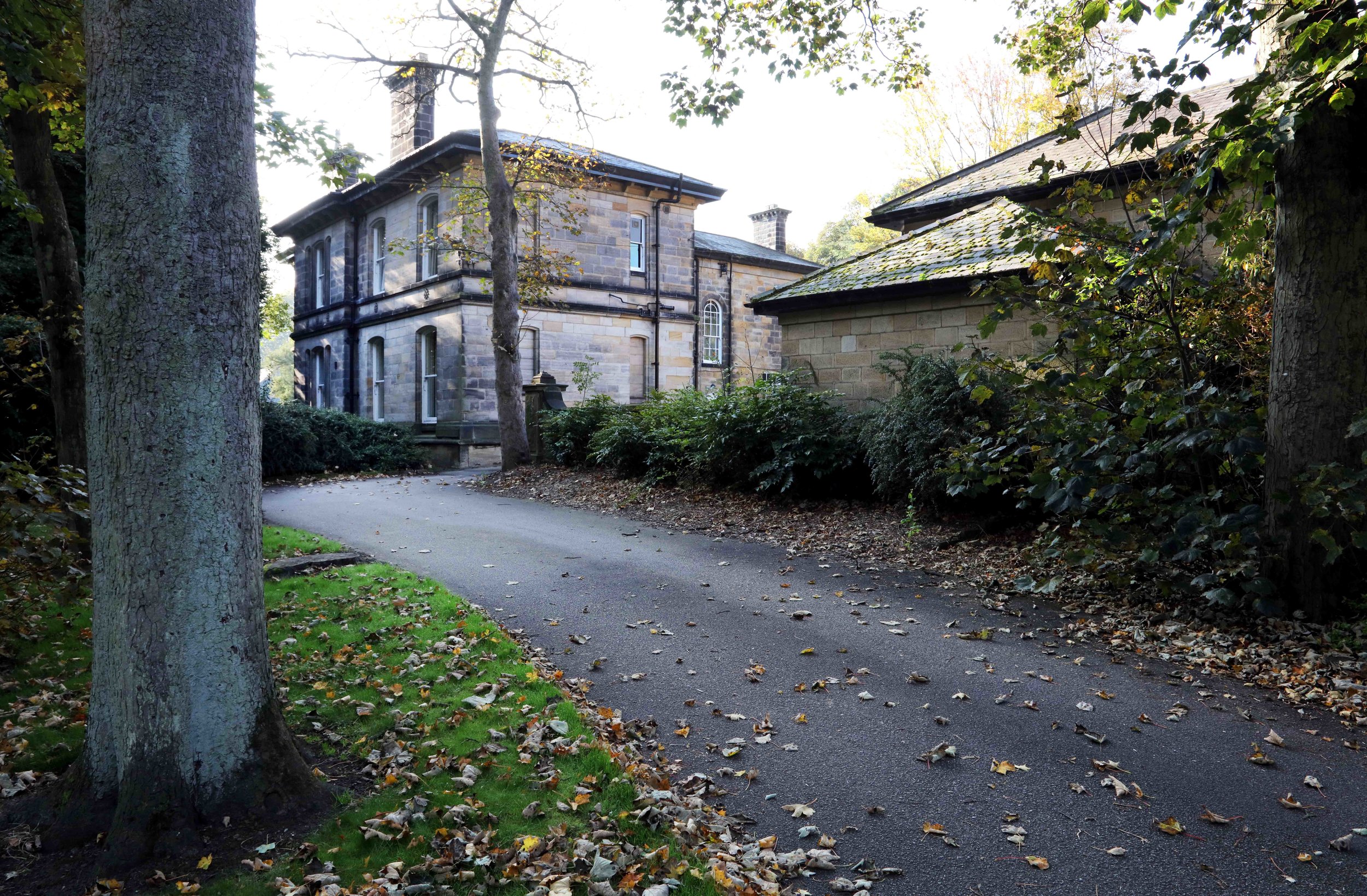 Bardon Grange, Oxley Residences, Weetwood Lane © JHJ