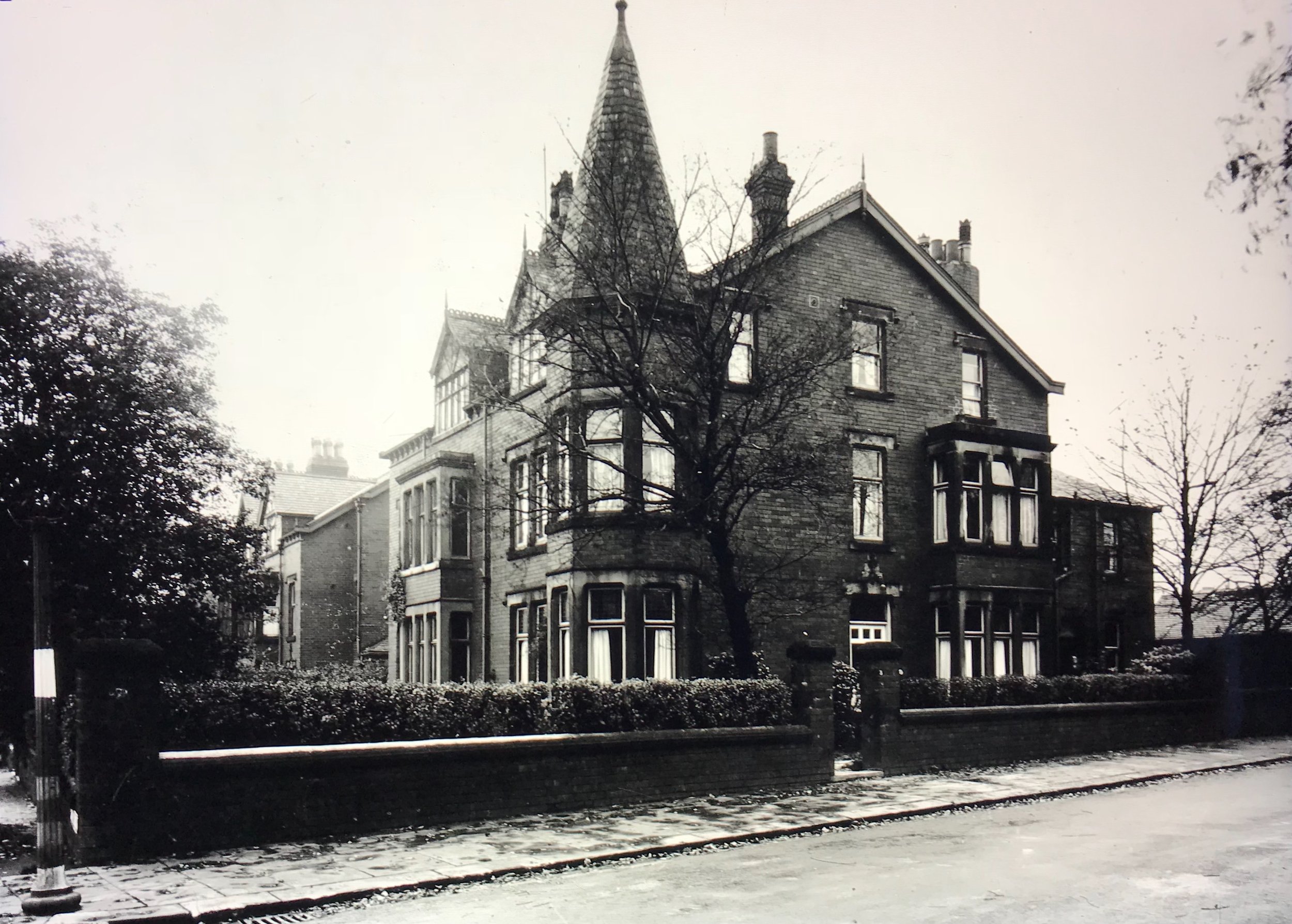 Spen Road / Darnley Road