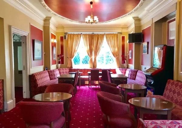 Club lounge IMG_9375.jpg