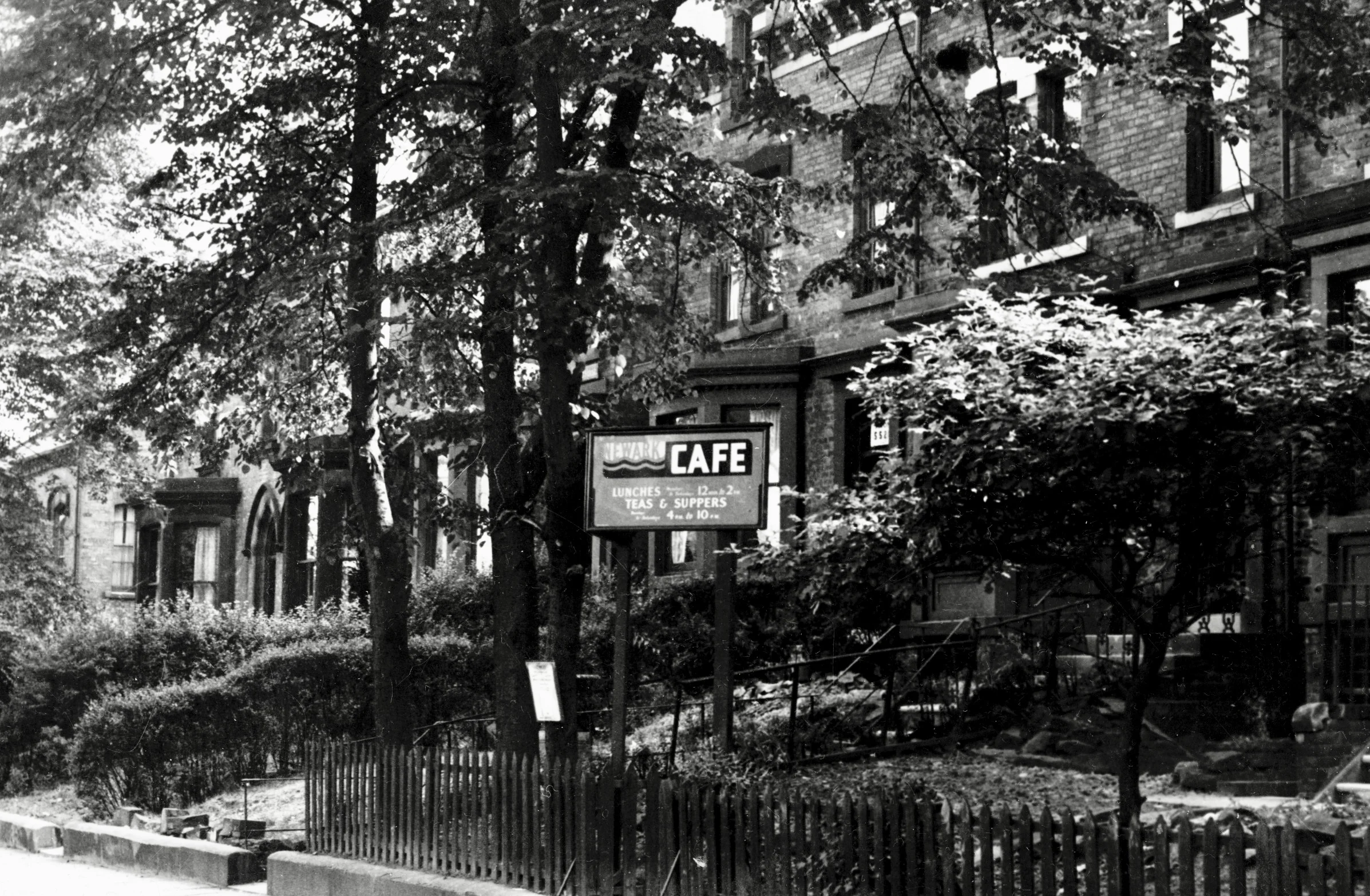 Newark Cafe, Cardigan Road