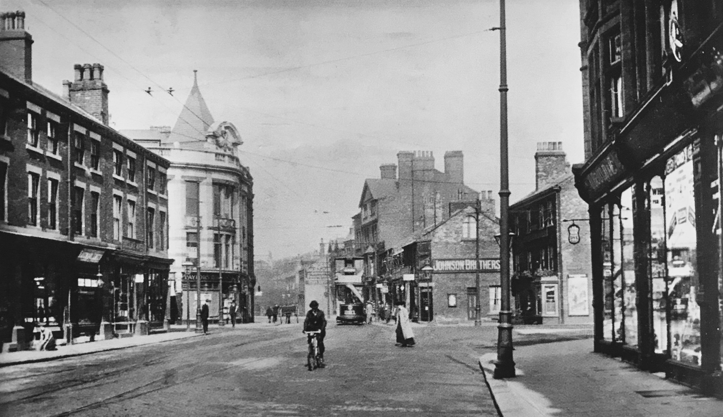 Hyde Park Corner, from Woodhouse Lane, c1910