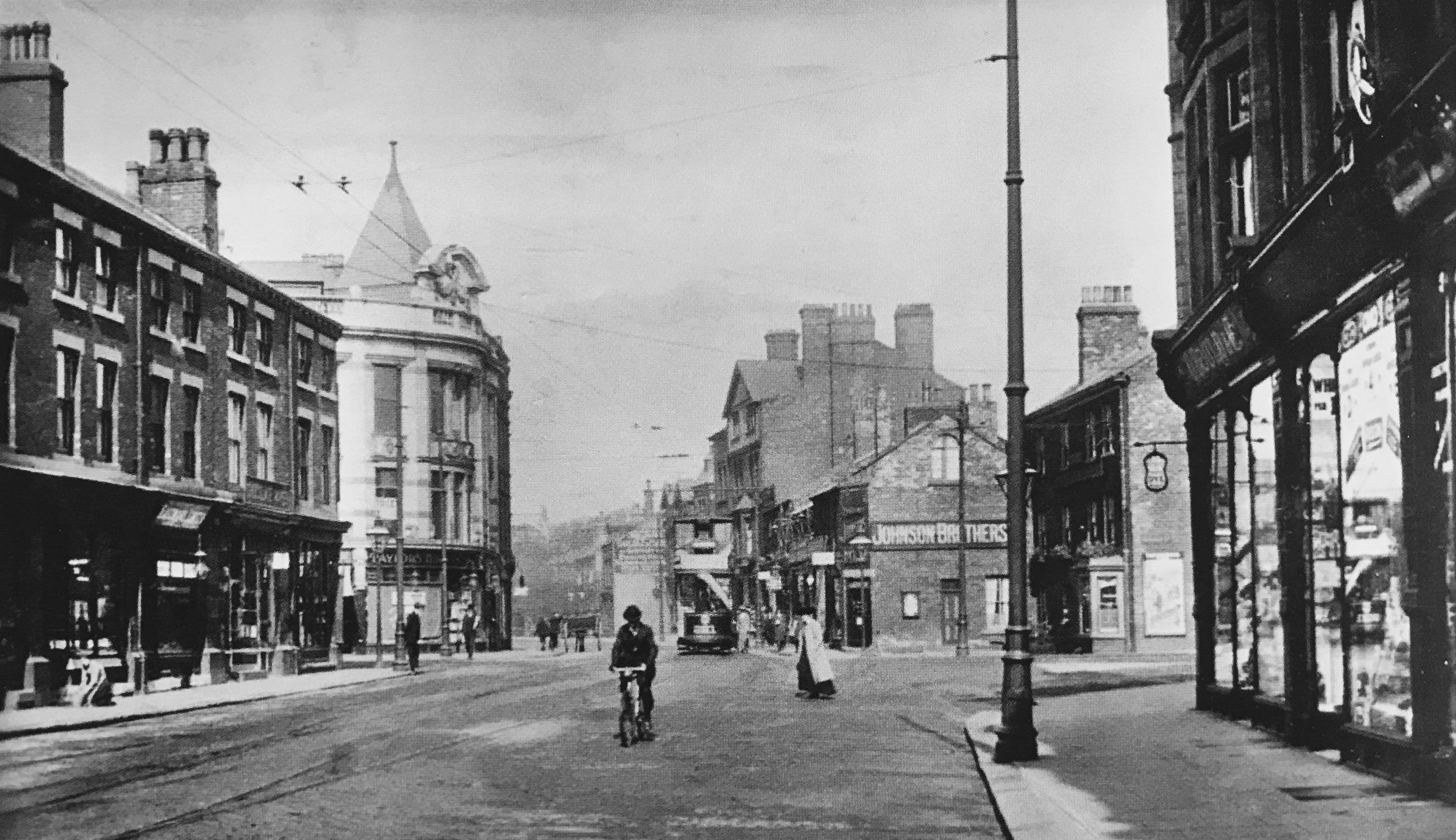 Hyde Park Corner, from Woodhouse Lane, c1910