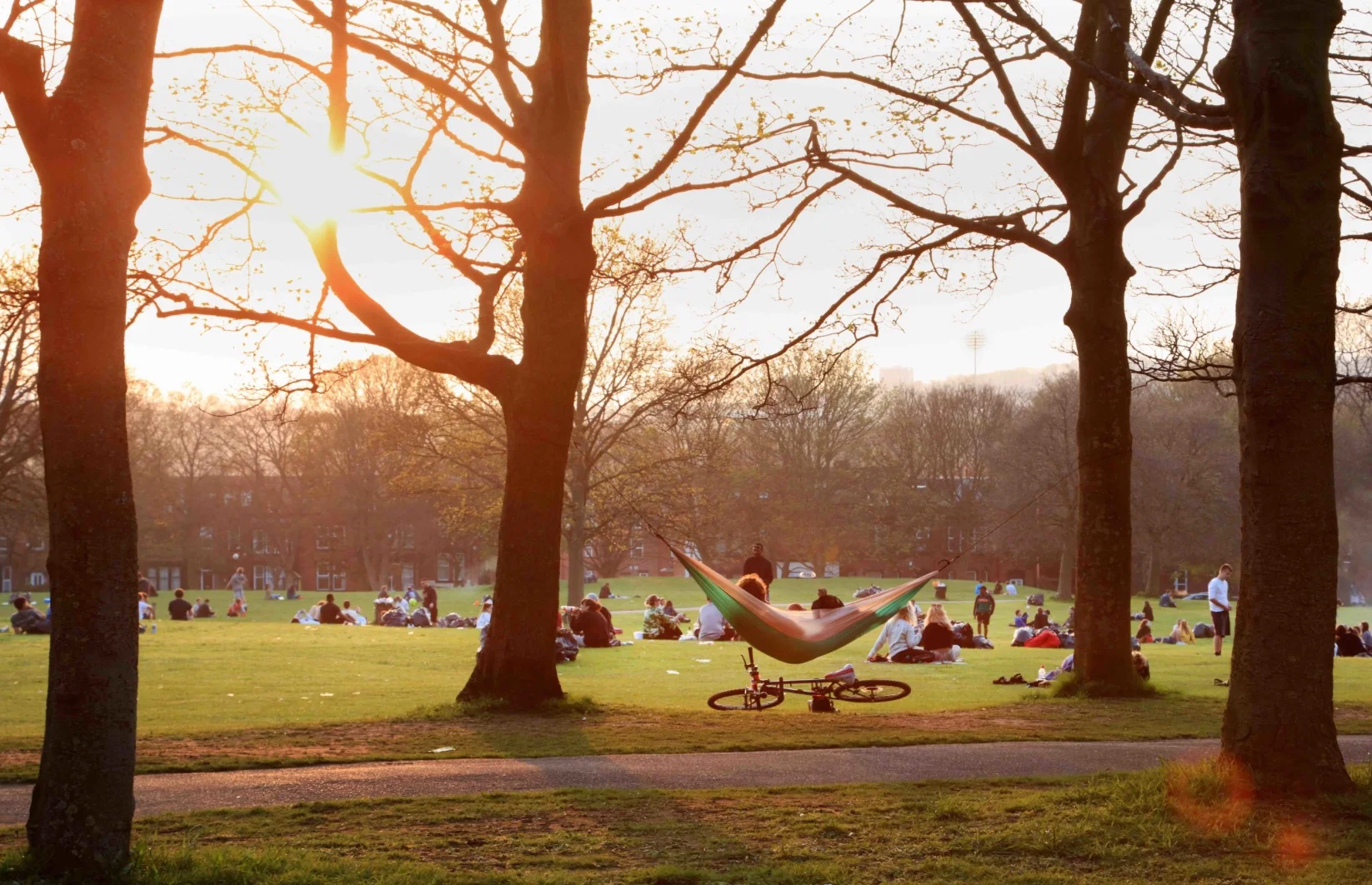 Woodhouse Moor, by Hyde Park Corner © JHJ