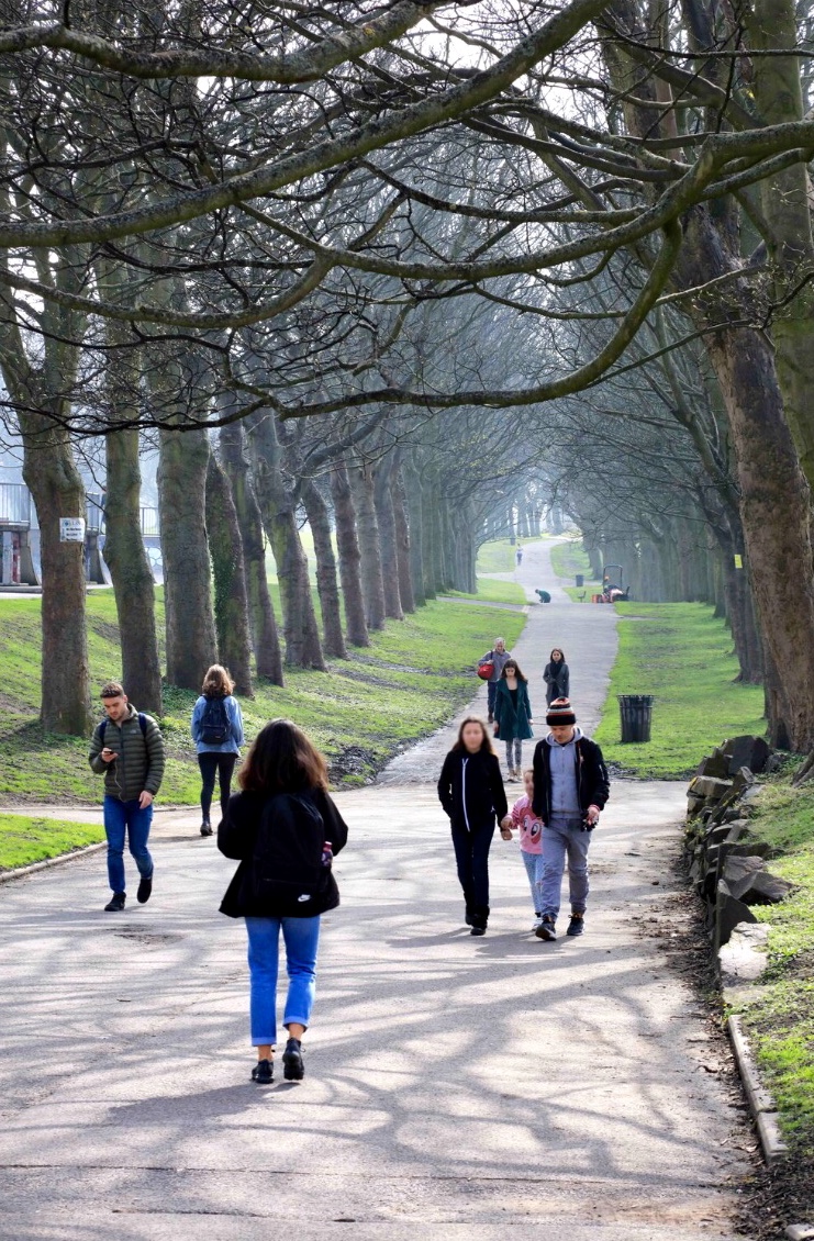 Woodhouse Moor, from Hyde Park Corner © JHJ