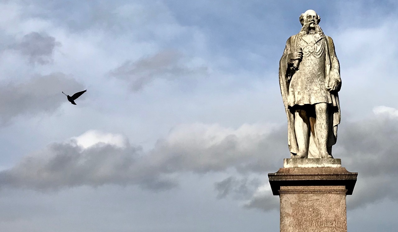 Henry Marsden Statue, Monument Moor © HP