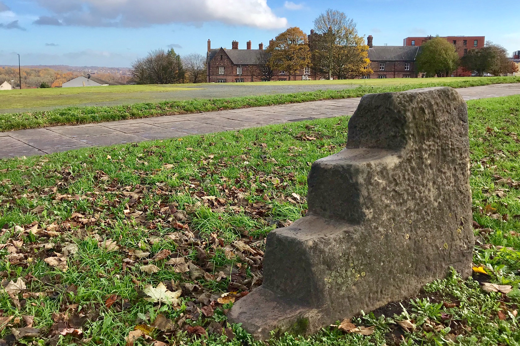 Mounting Block, Monument Moor © HP