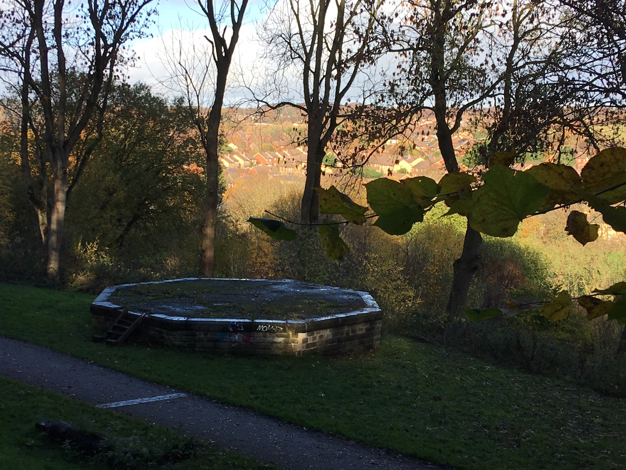 Former Bandstand, Woodhouse Ridge © RT