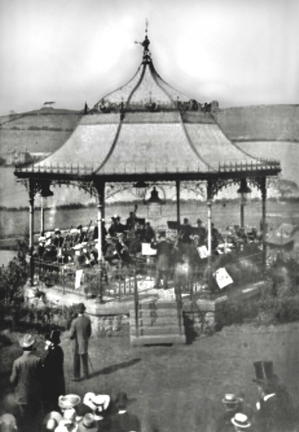 Bandstand, Woodhouse Ridge, early 1900s