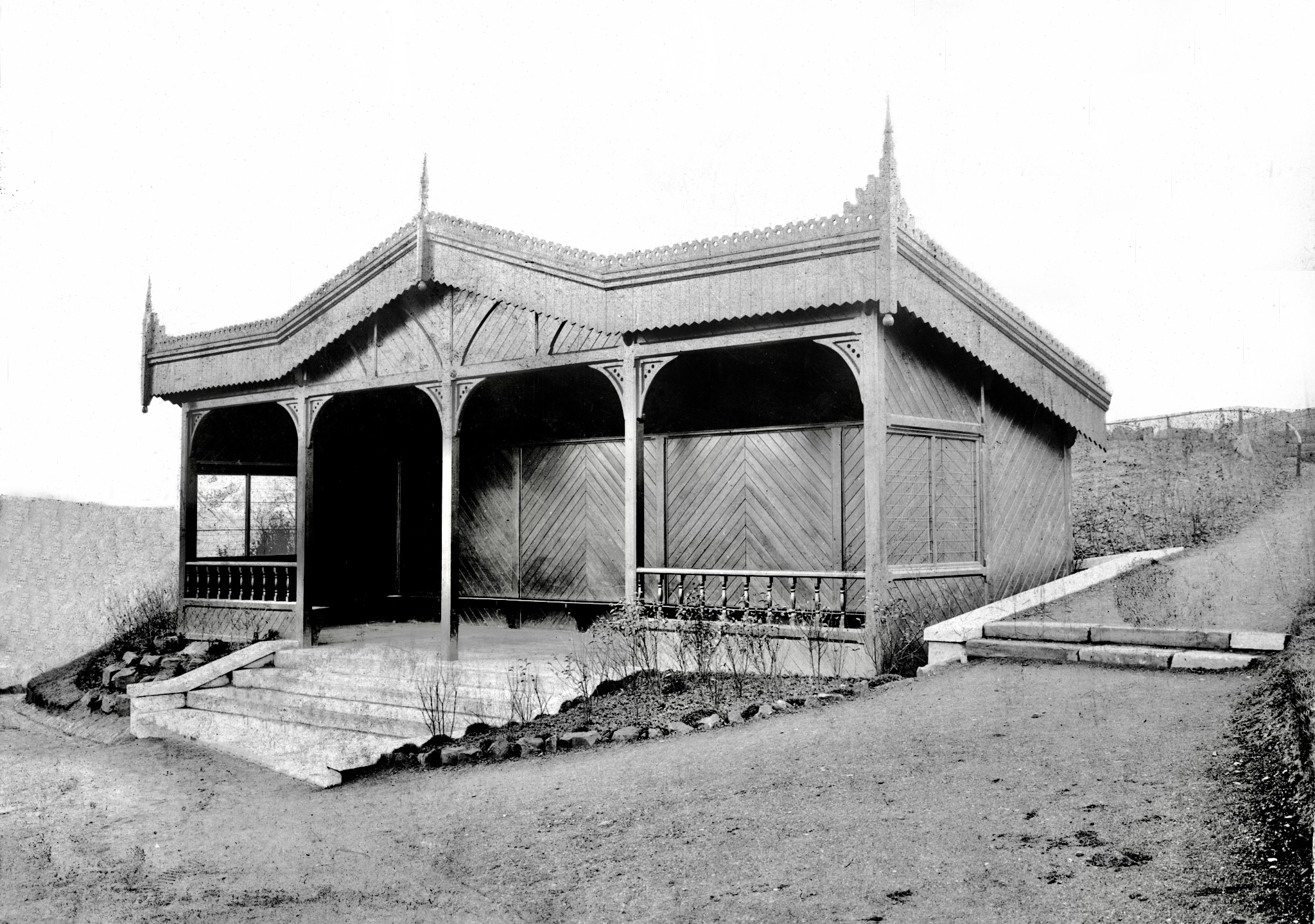 Belvedere [demolished], Middle Path, Woodhouse Ridge, 1904