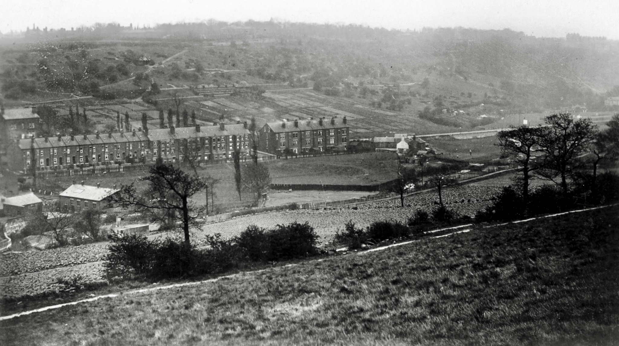 Woodhouse Ridge and Meanwood Road, from Sugarwell Hill, undated