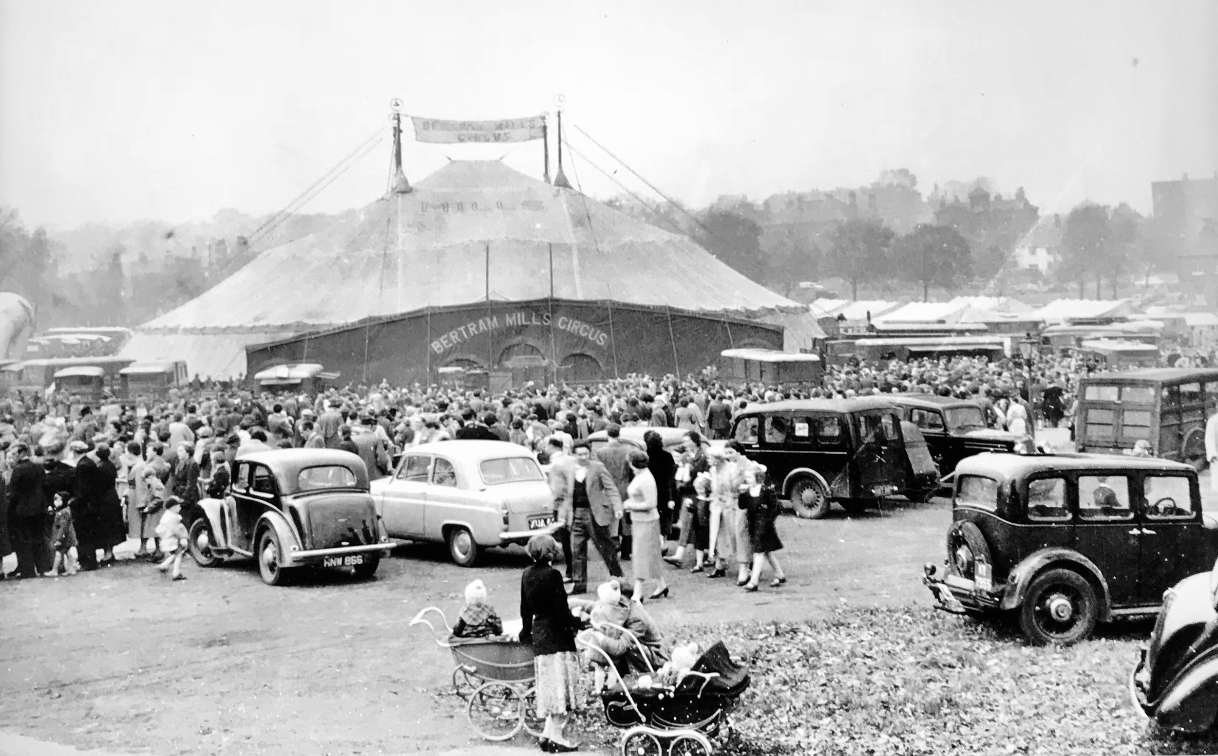 Bertram Mills Circus, Woodhouse Moor,  1950s © Leeds Civic Trust