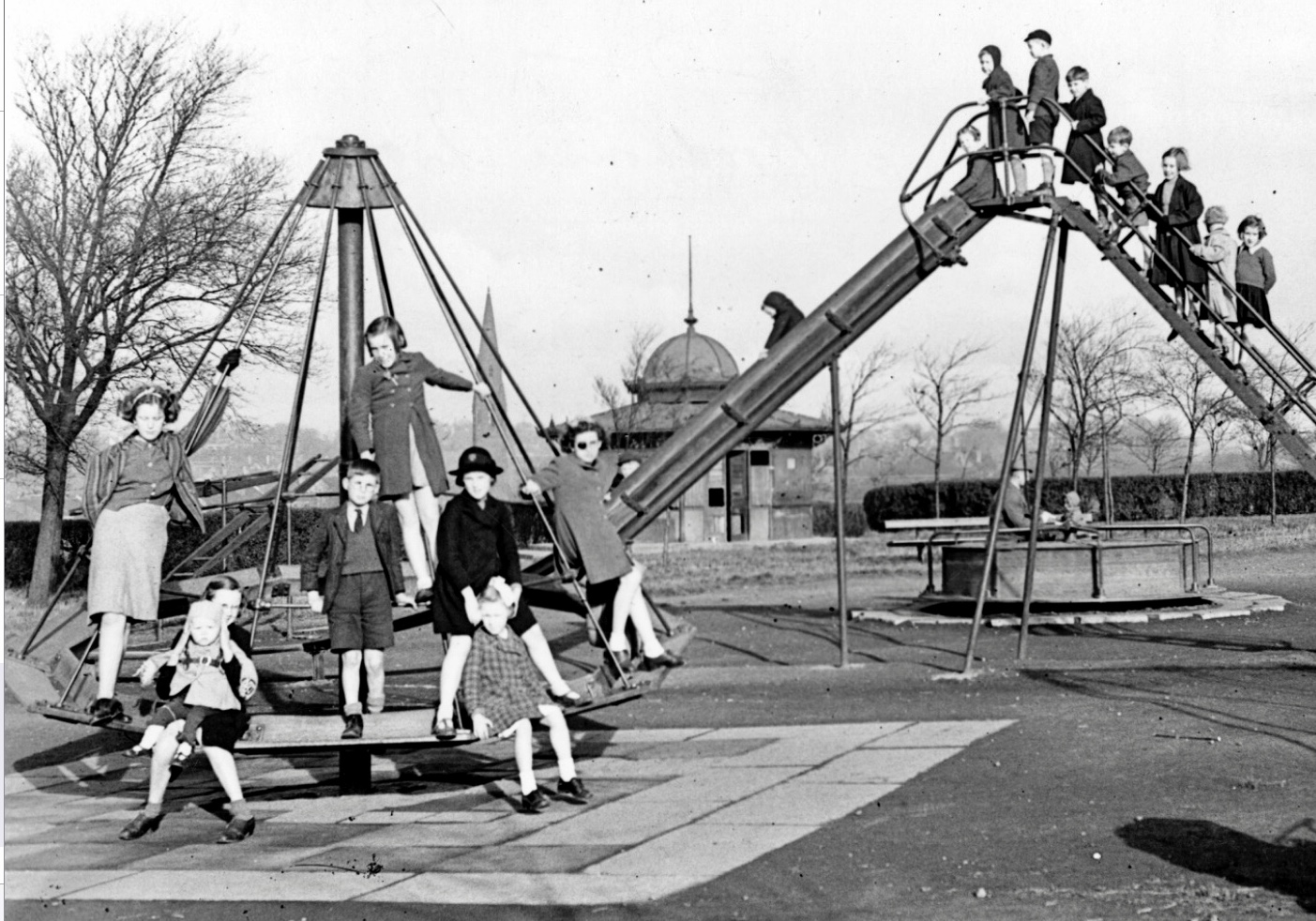 Children’s Playground, Woodhouse Moor, 1945 © LLIS