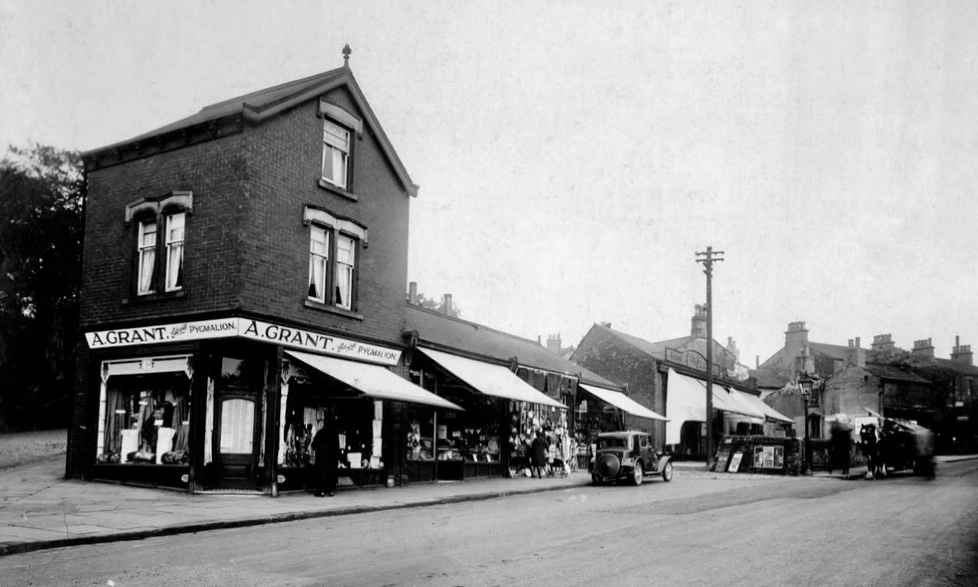 © Leeds Library & Information Service