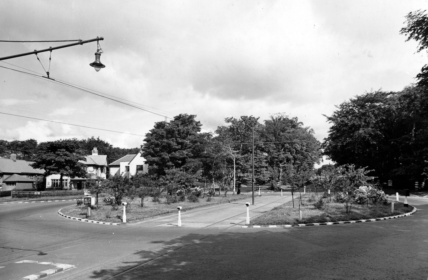Lawnswood Roundabout, Otley Road, 1945