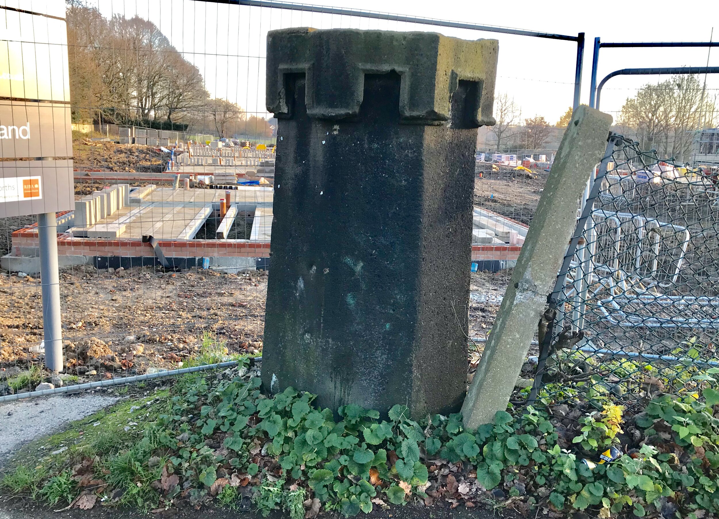 Remains of Original Gateway into Beckett Park, West Park Fields © HP