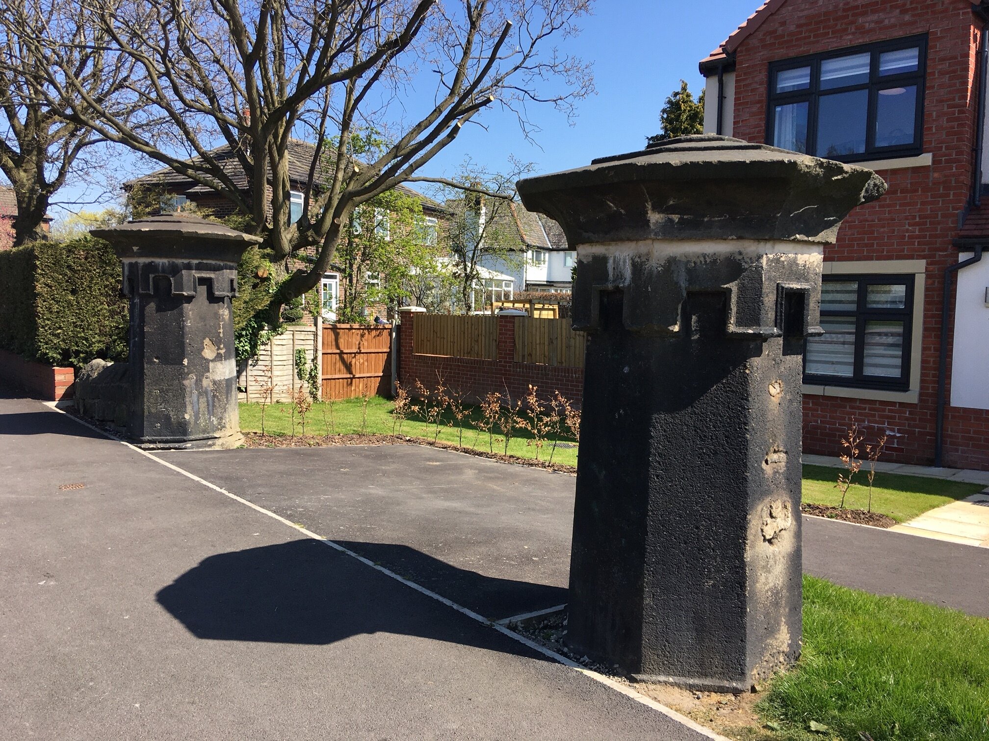 Gateposts, former entrance to Kirkstall Grange Estate, Spen Lane © RT