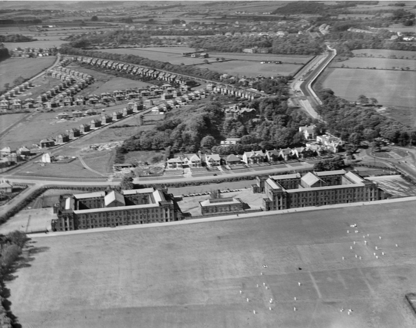 Lawnswood High School (Girls) and Leeds Modern School (Boys) [demolished], 1938 © Historic England
