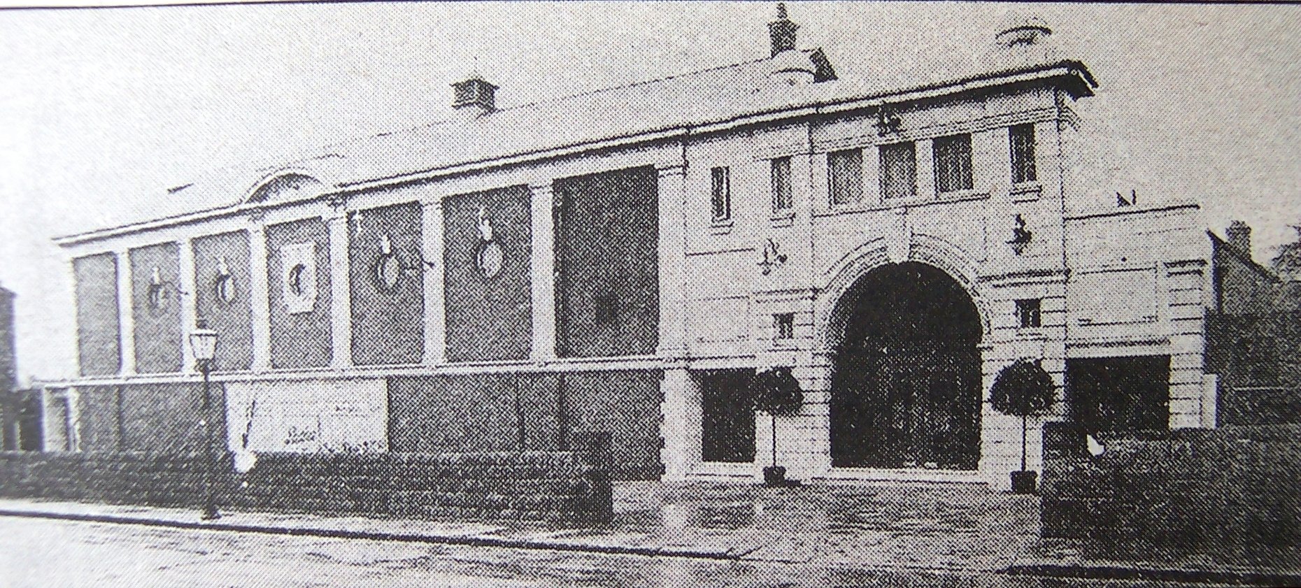 The Lounge, 1920s