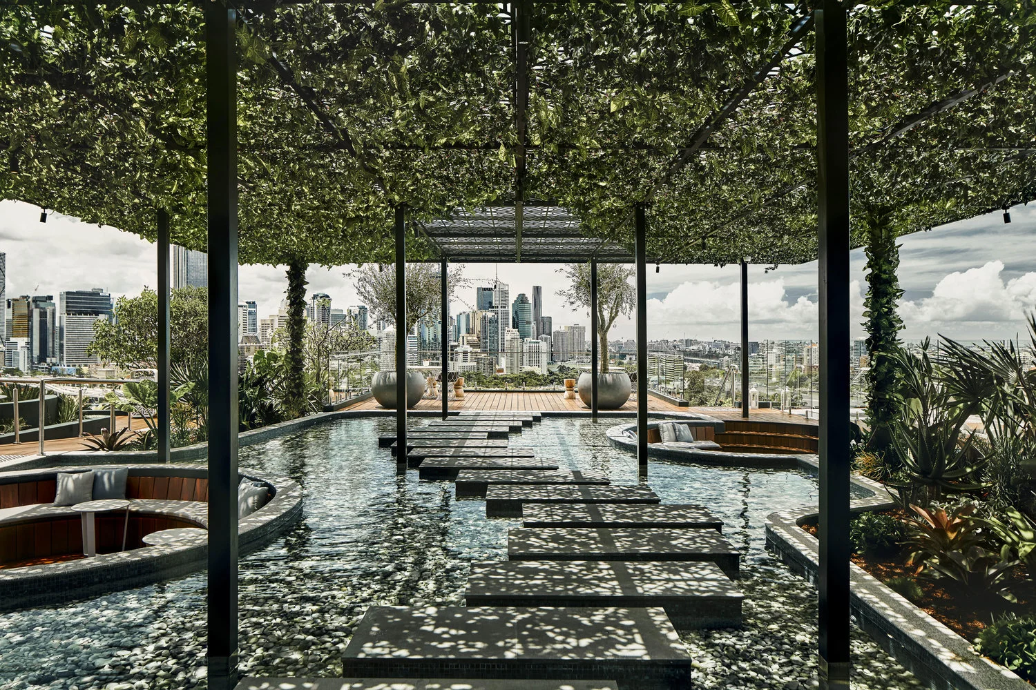 ROOF_1238+V2.jpg