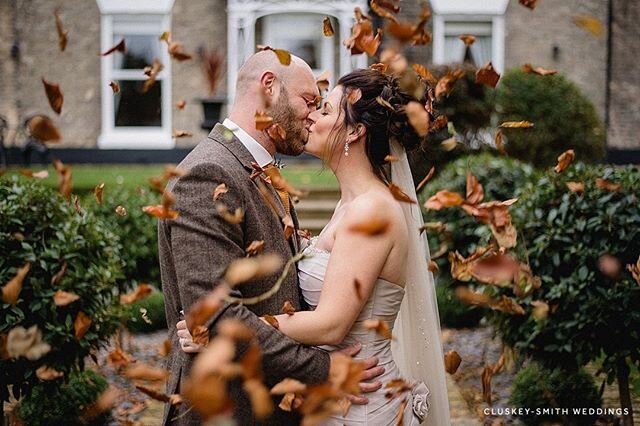 🍂Autumnal Fun 🍂
Such fond memories of Louise and Gareths' wedding, we had more leaf shots than confetti, great talent capturing these pictures by Alex from Cluskey Smith Weddings who enjoyed the day as much as us [ and Louise and Gareth of course ?