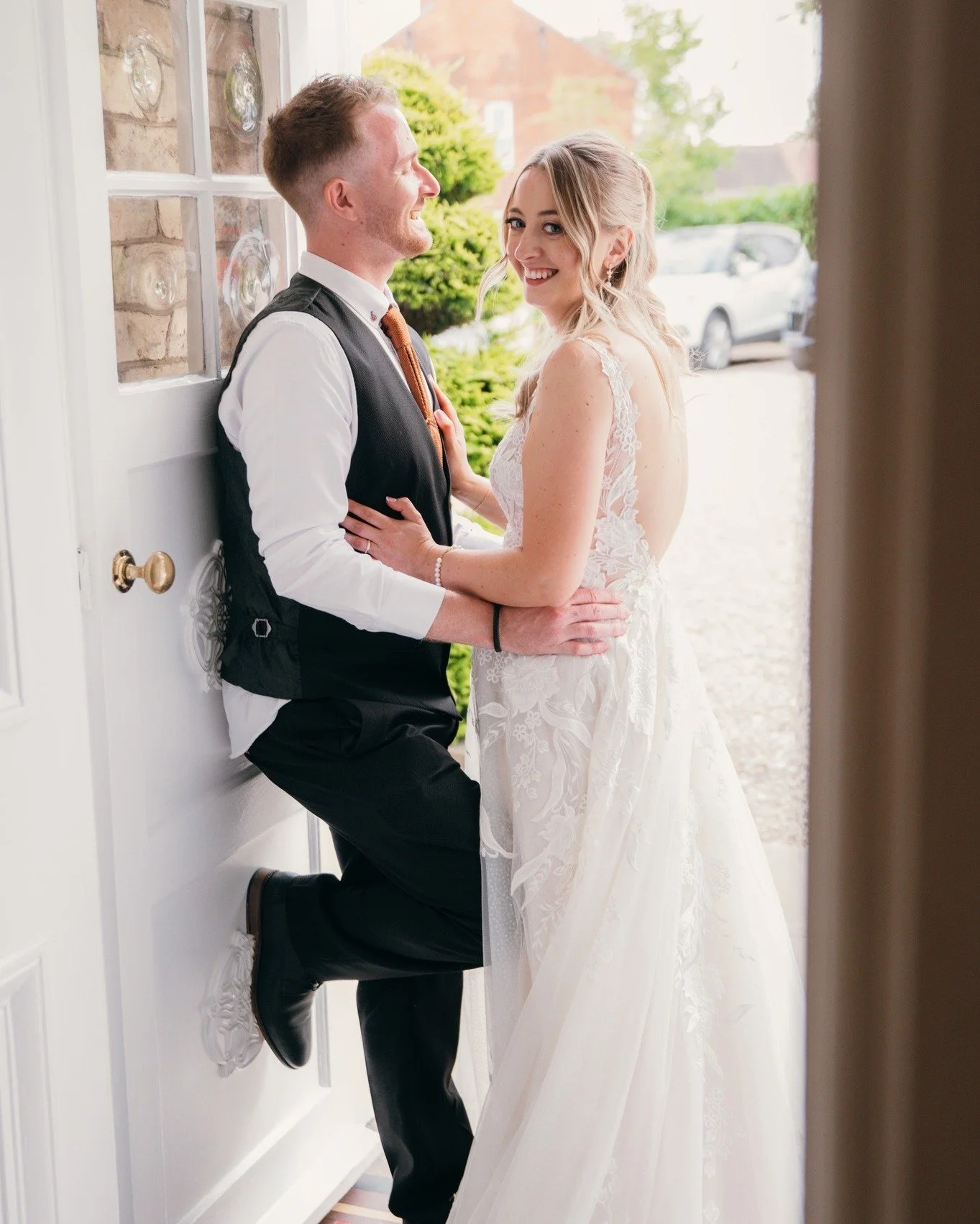 Your fairytale starts here 🏰
Every love story deserves a setting this beautiful.
📸 @emmabuddphotography