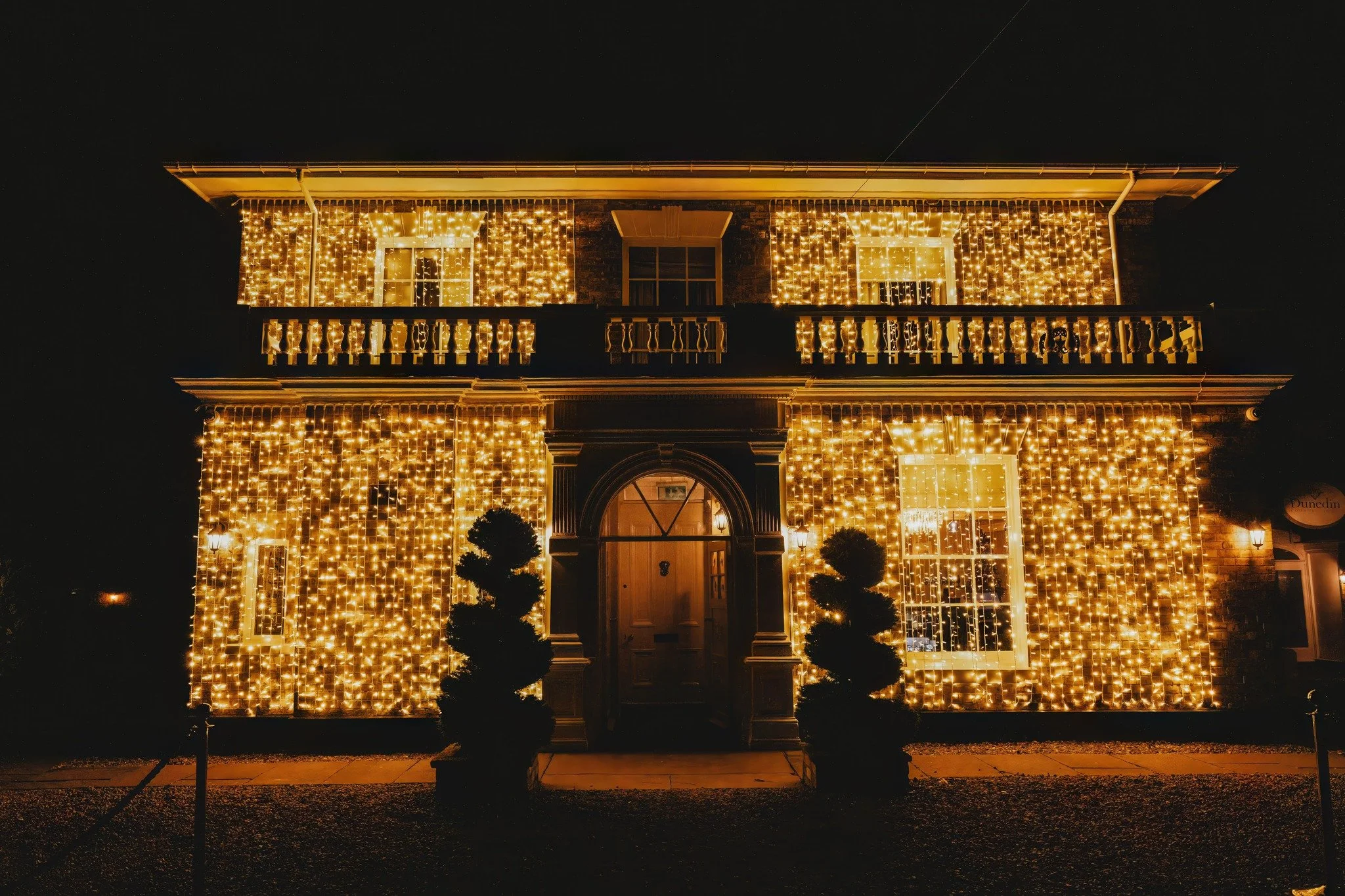 WINTER WEDDING FAYRE // 1 WEEK TO GO! 📆

It's time to reveal the dream team of suppliers 👀

📸 Stefano Cavallini Photography (photo credit) | Nino Travagli Photography
📽 NL - videography | Shutter Fox Photobooths 
🎀 BelleBijoux Events | 💐 Ivy La