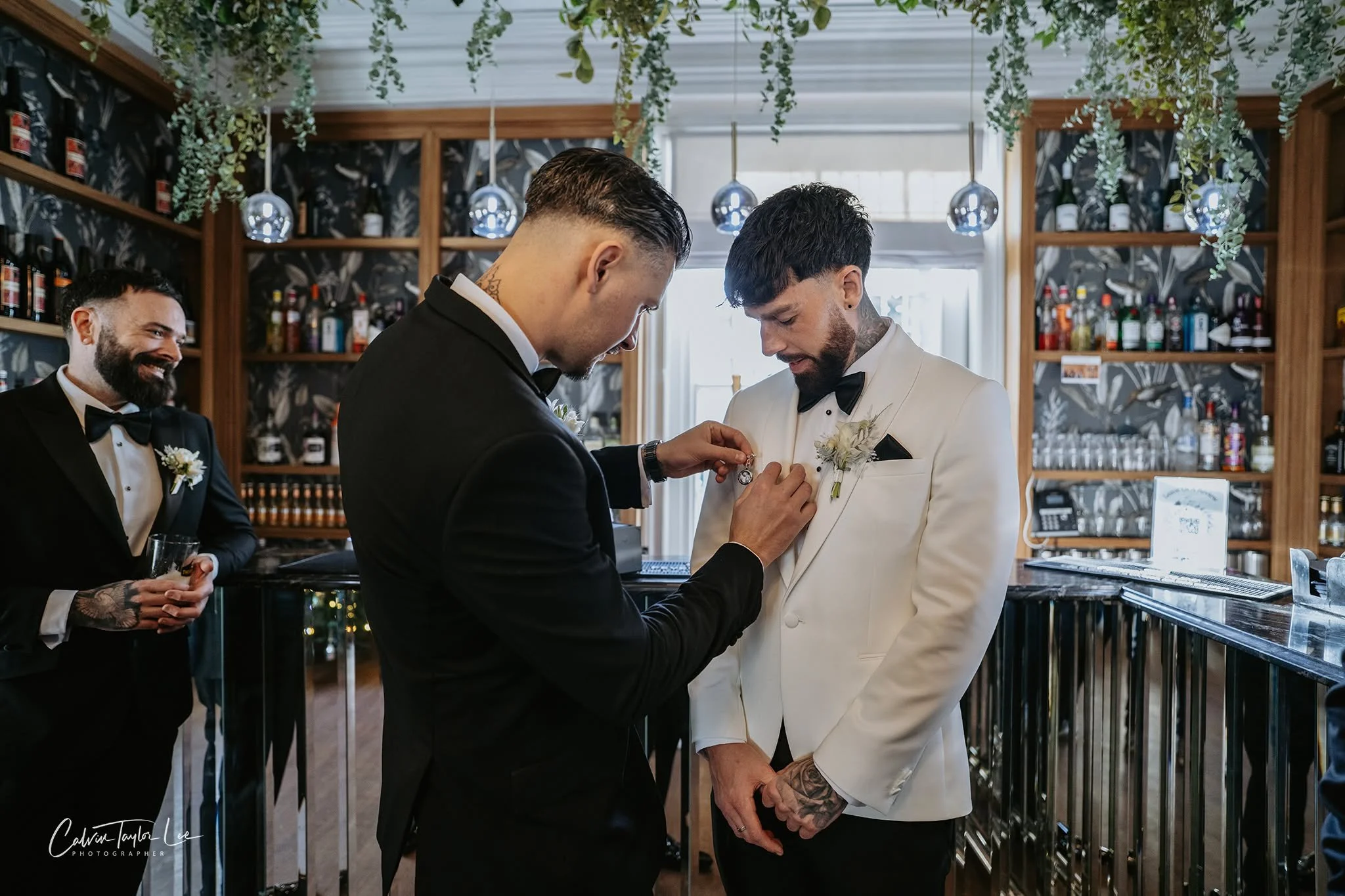 Buttonholes, bow ties, and a steady hand 👌

It's all in the finer details - a relaxed start to the biggest day of your life! 💍

You know you've picked a dreamy venue when even the bar is the perfect backdrop for your photos! A little thought for ou